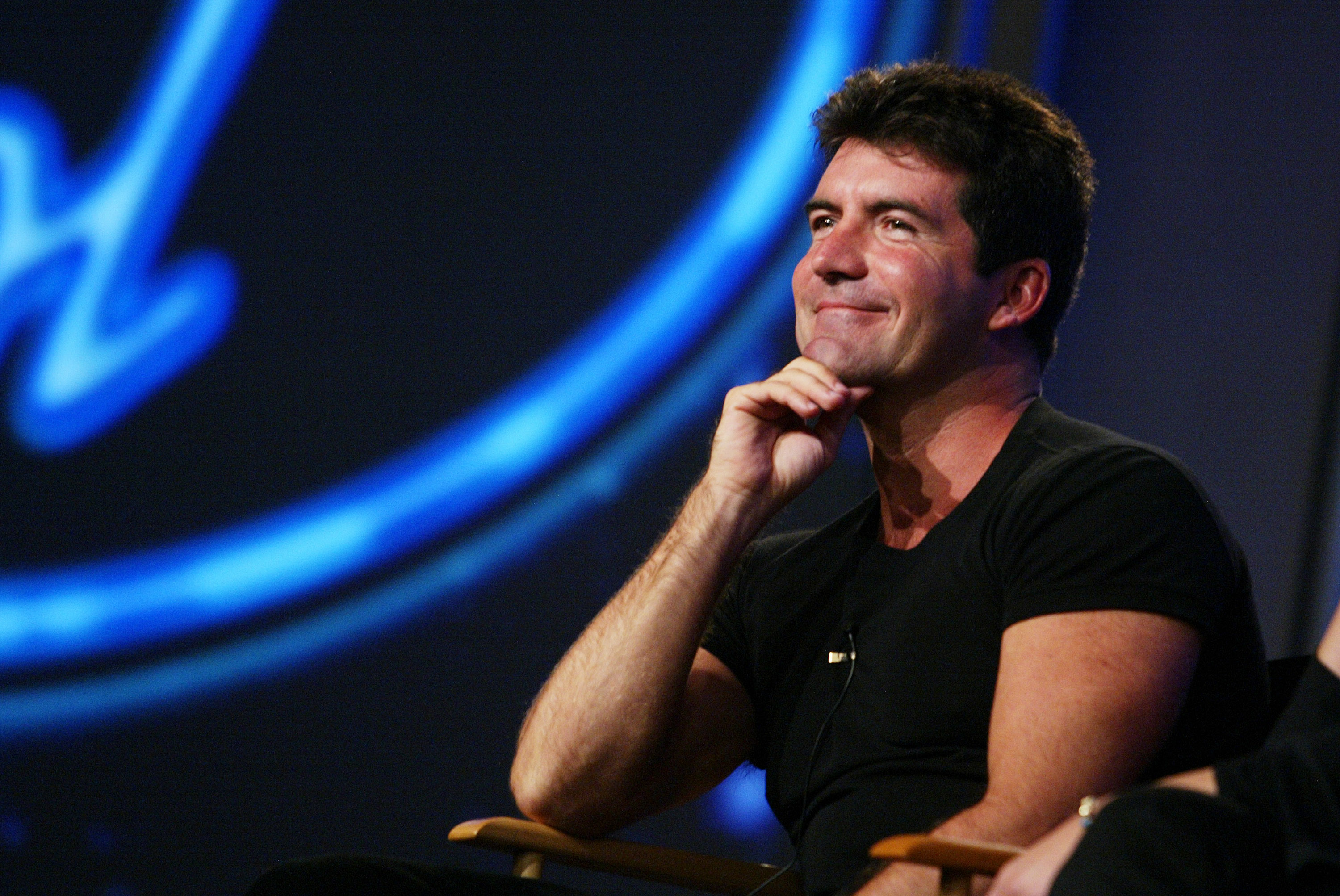 Simon Cowell bei "American Idol" am 22. Juli 2002 | Quelle: Getty Images