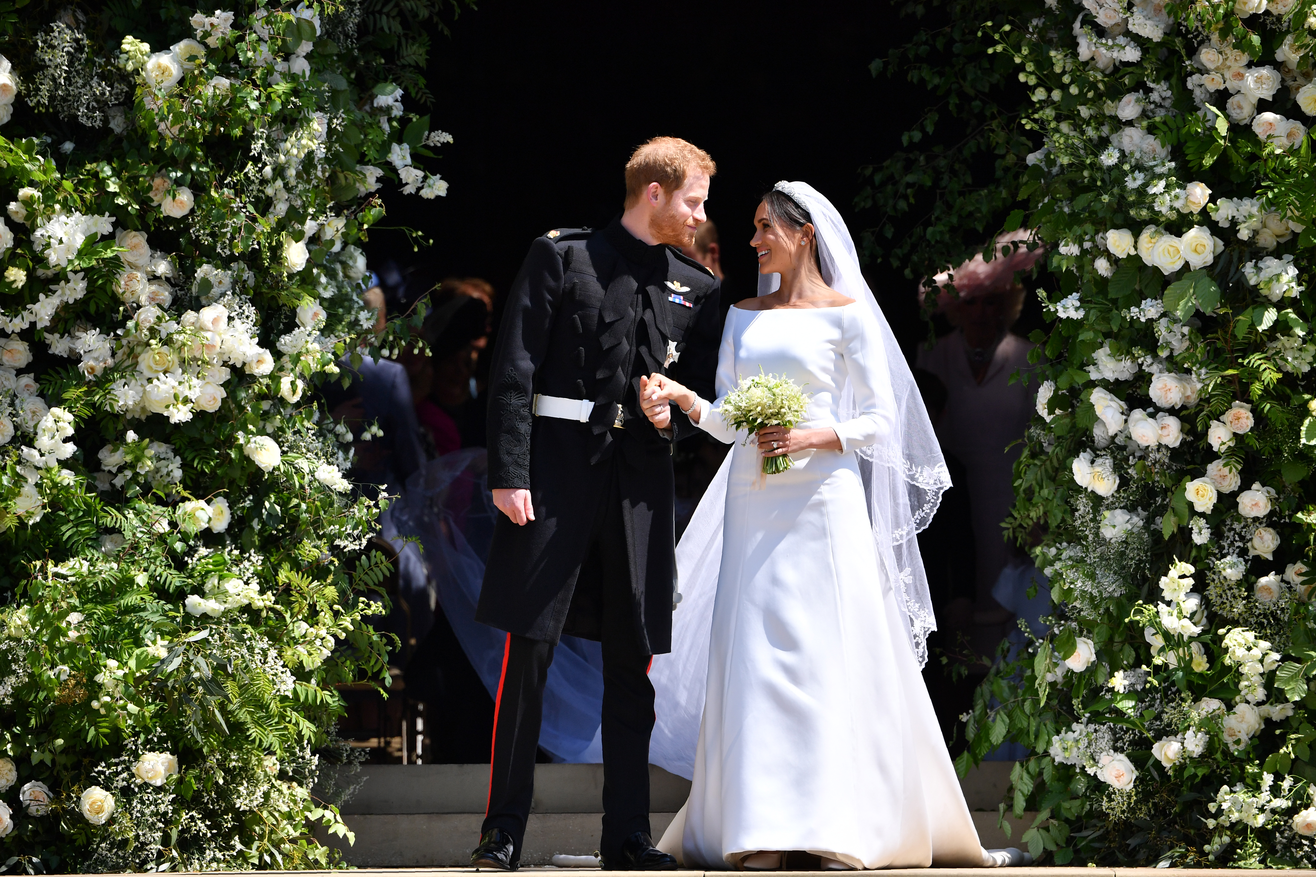 Prinz Harry und Meghan Markle vor der St. George's Chapel, Schloss Windsor, am 19. Mai 2018 | Quelle: Getty Images