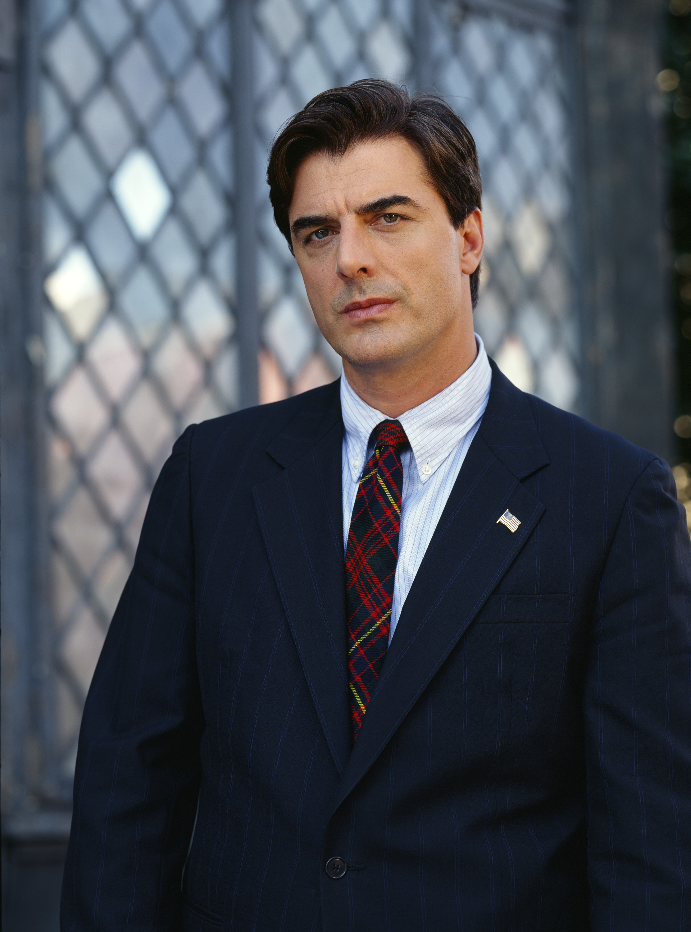 Chris Noth als Detective Mike Logan in "Exiled: A Law &amp; Order Movie" | Quelle: Getty Images