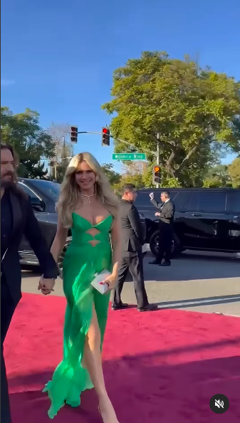 Tom Kaulitz und Heidi Klum gehen Hand in Hand bei den Golden Globes 2025, gepostet am 7. Januar 2025. | Quelle: Instagram/heidiklum