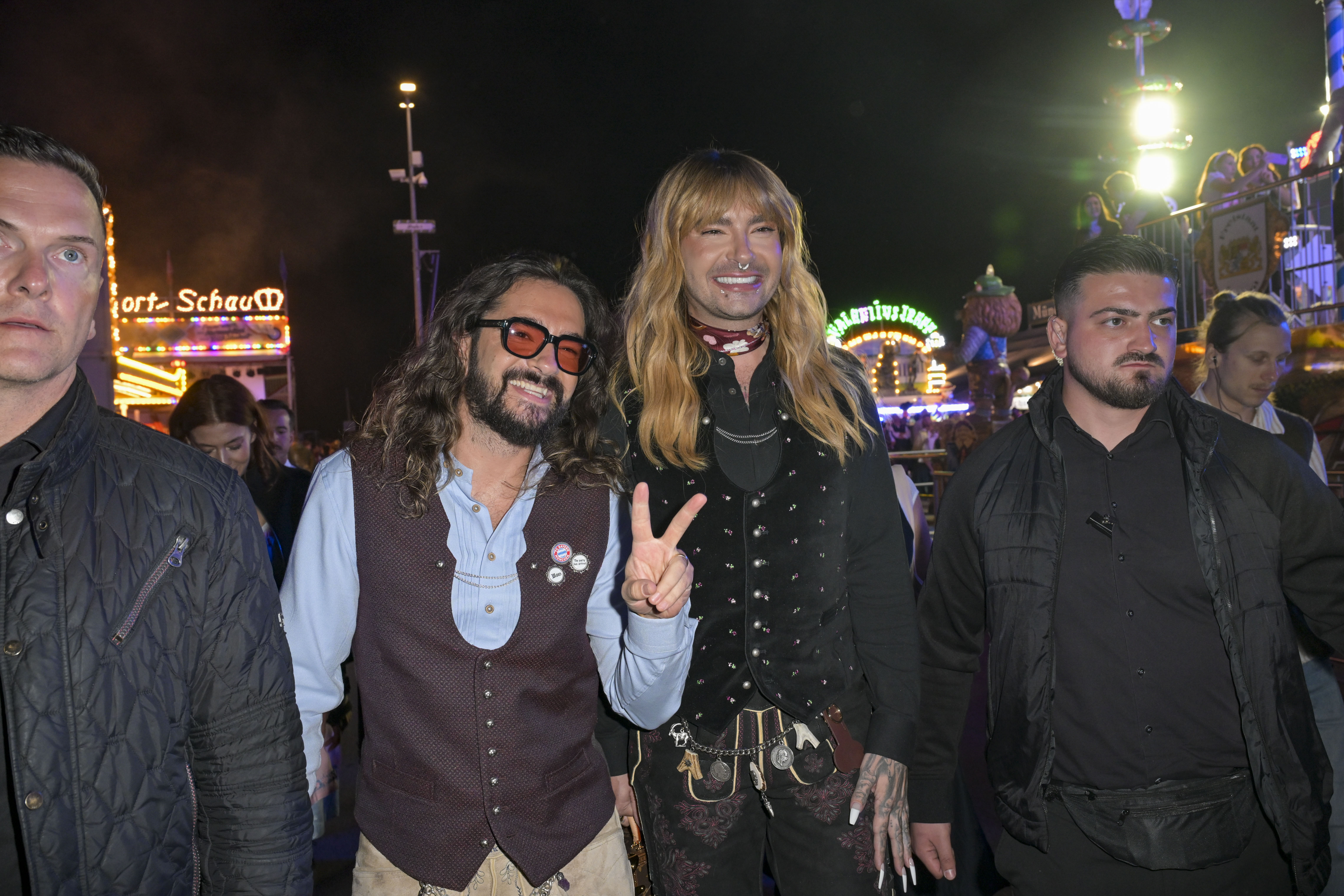Tom und Bill Kaulitz auf dem Oktoberfest 2026 | Quelle: Getty Images