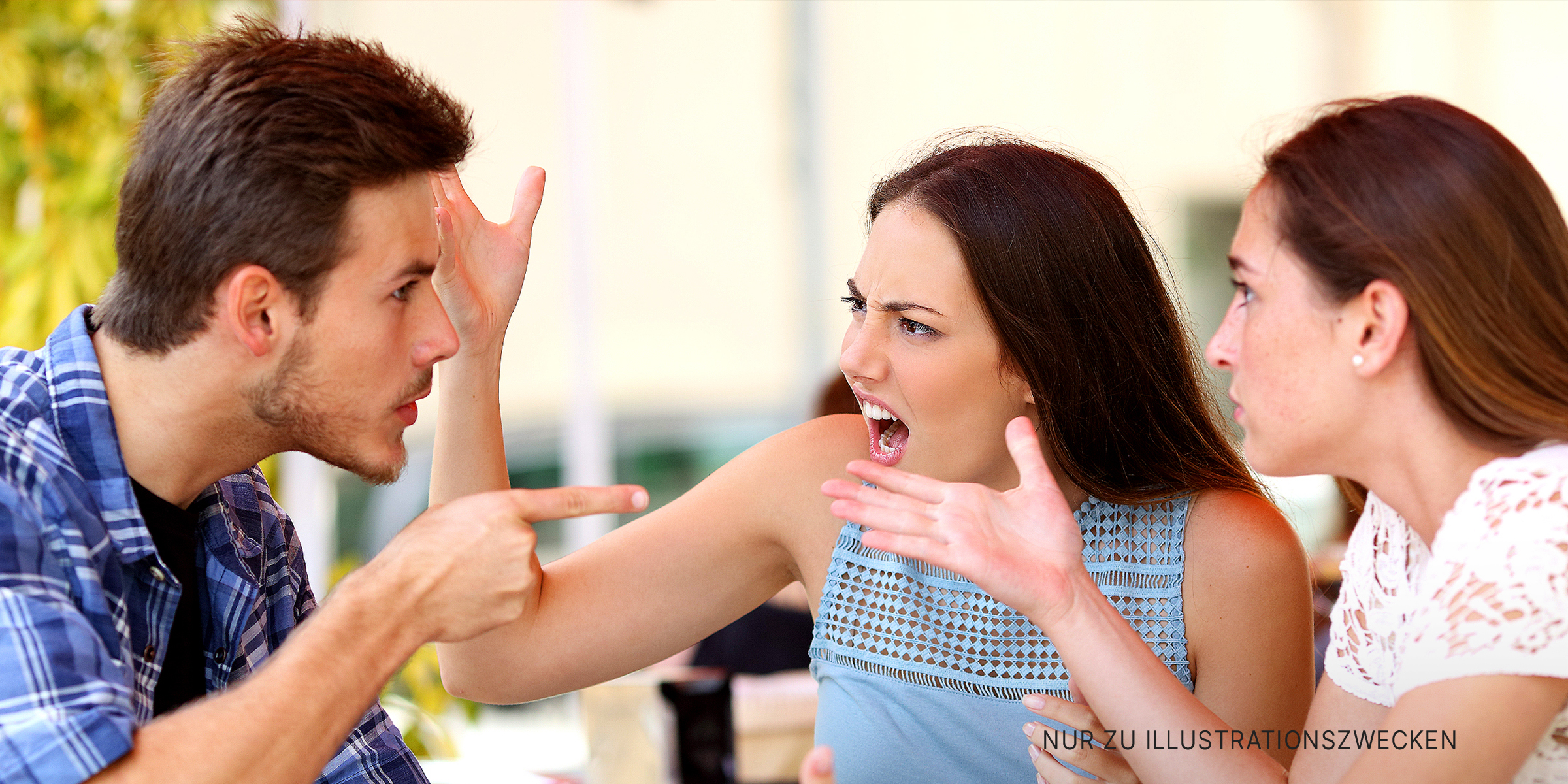 Menschen, die sich streiten | Quelle: Shutterstock