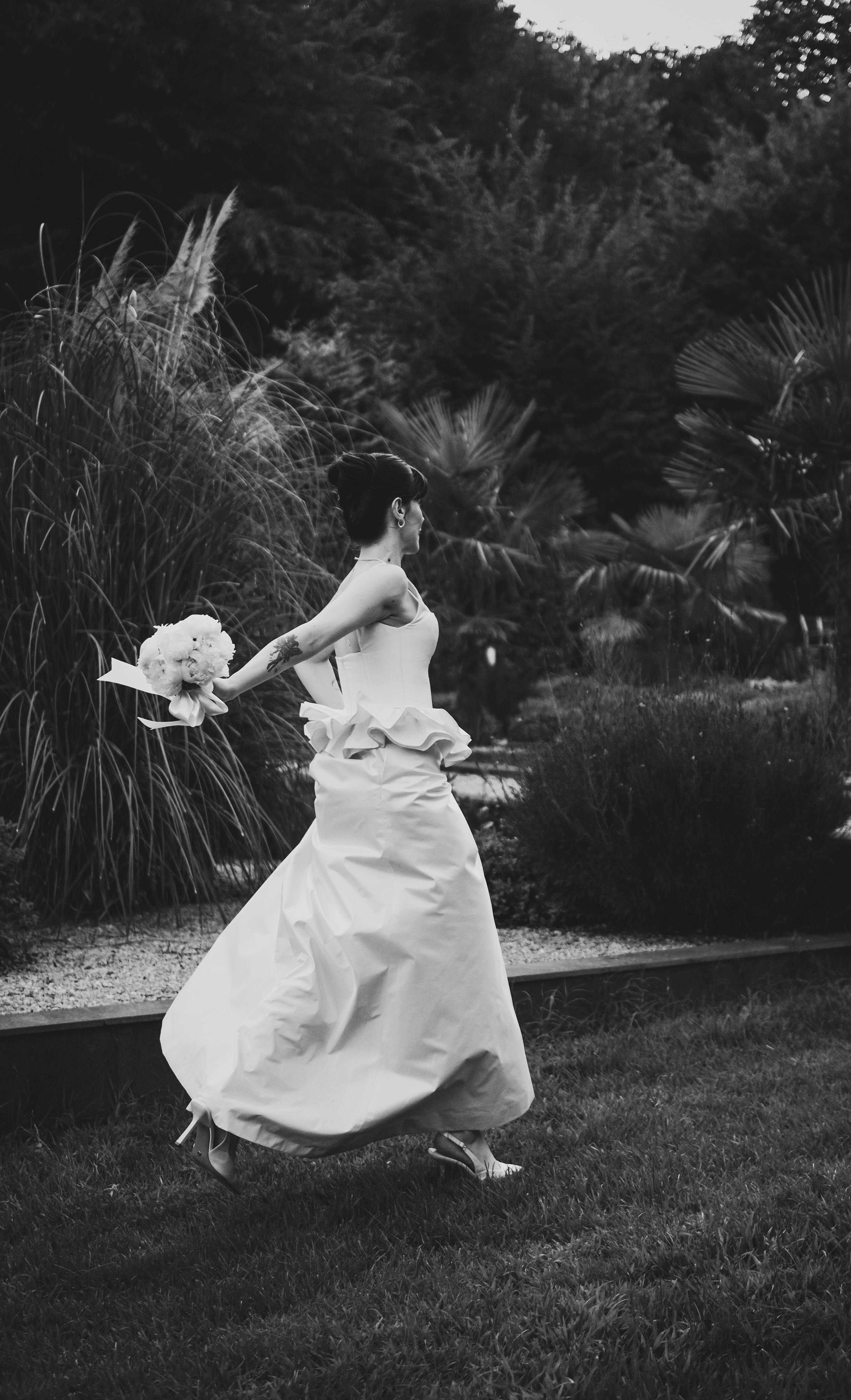 Eine Braut auf der Flucht | Quelle: Pexels