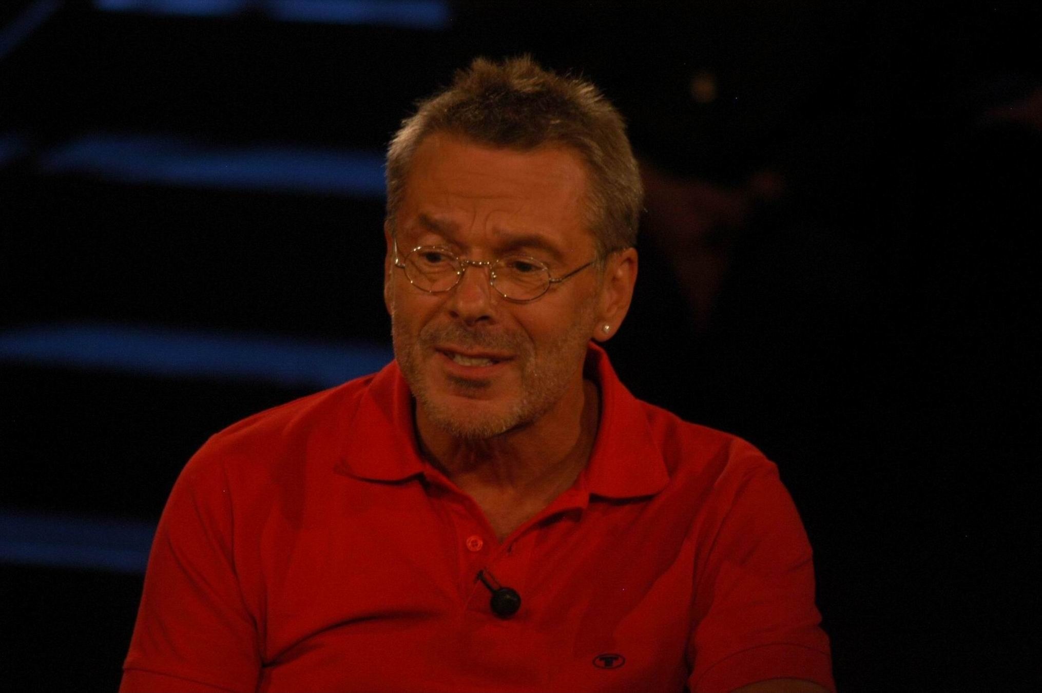 Reinhard Mey in der NDR-Talkshow „3 nach 9“ am 18. Juni 2004 | Quelle: Getty Images