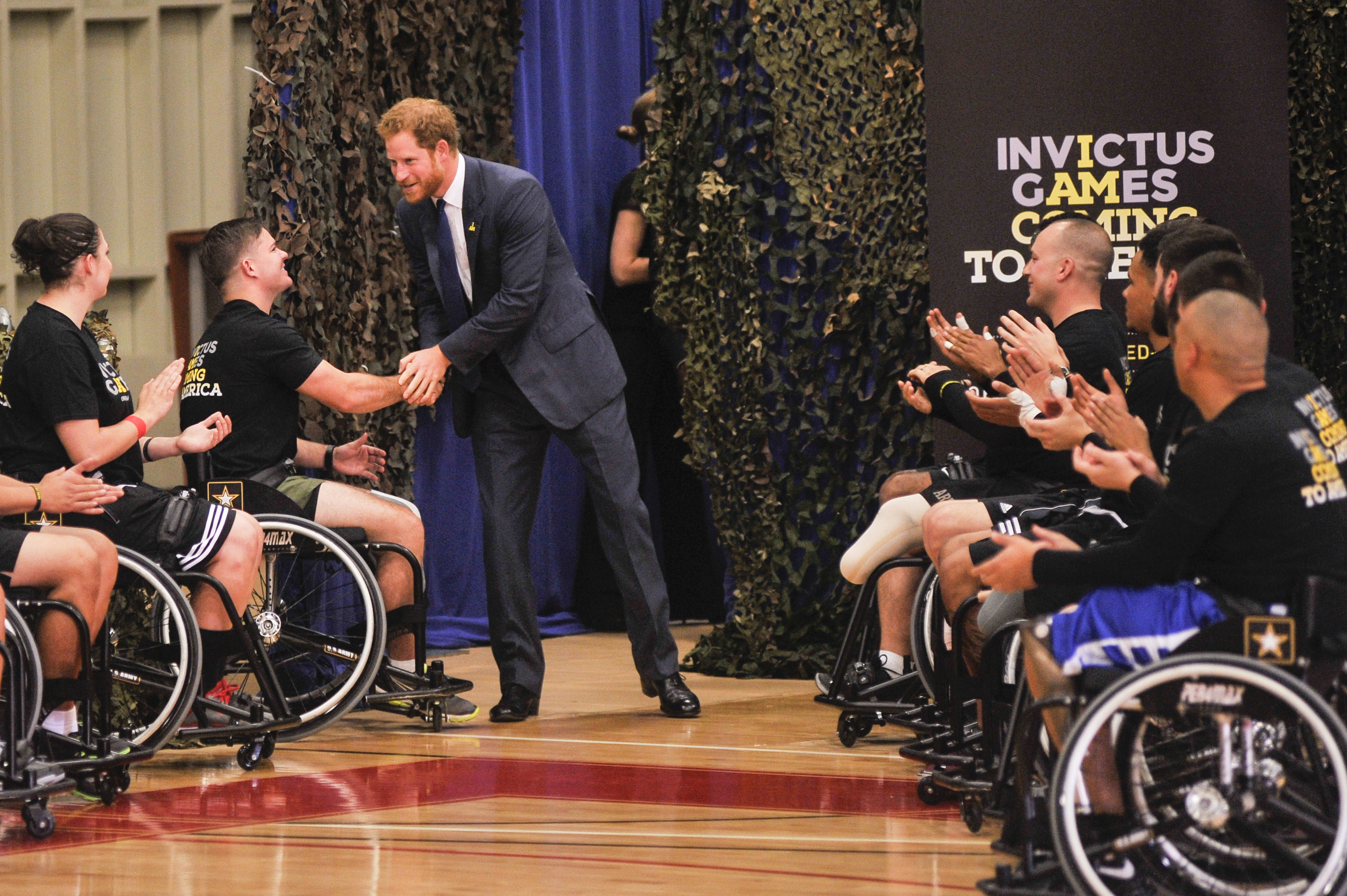 Prinz Harry besucht die Joining Forces Invictus Games Veranstaltung im Wells Fields House in Fort Belvoir, Vancouver, am 28. Oktober 2015 | Quelle: Getty Images