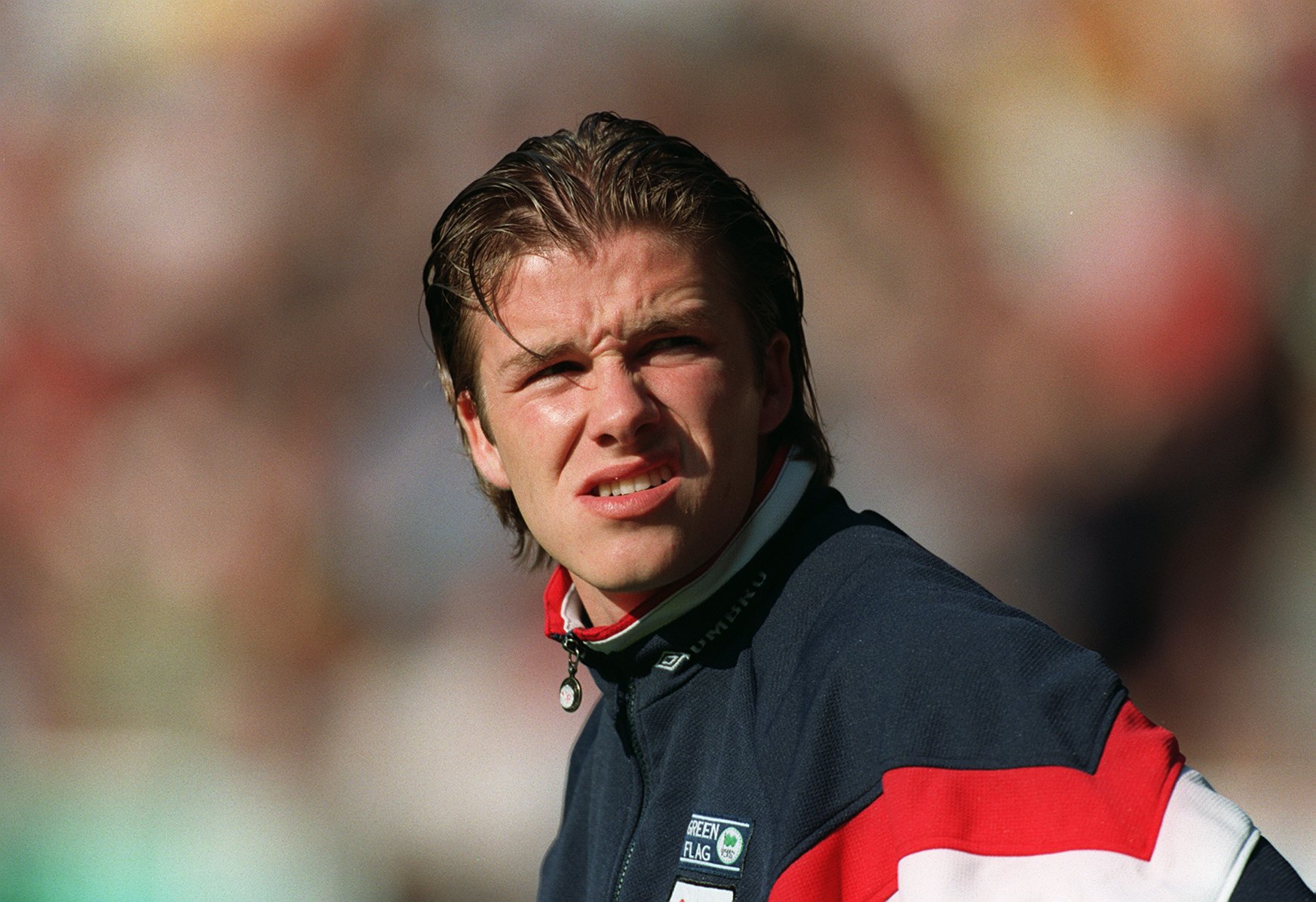 David Beckham während eines Freundschaftsspiels zwischen England und Südafrika am 24. Mai 1997. | Quelle: Getty Images