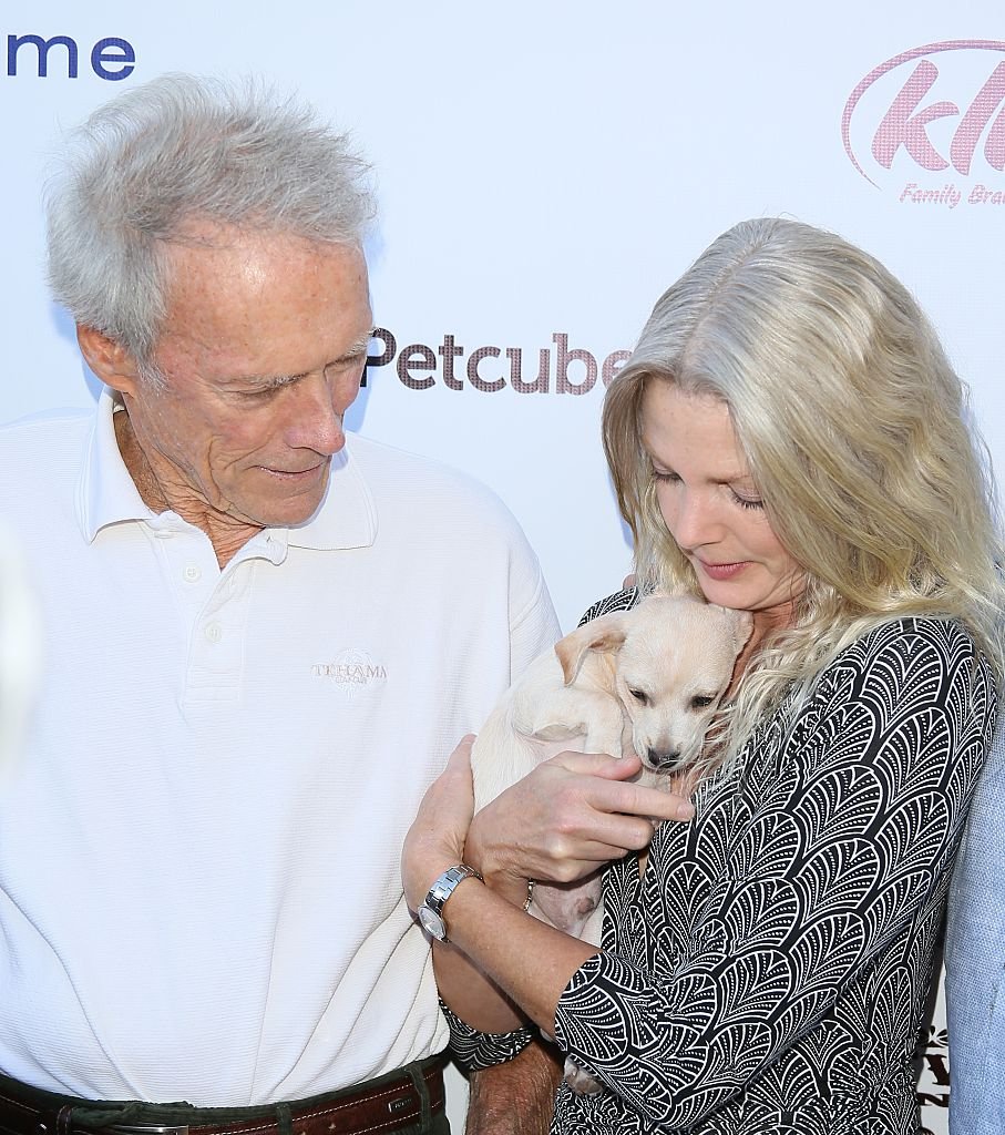 Clint Eastwood und Christina Sandera bei Malibu Family Wines am 7. November 2015 in Malibu, Kalifornien | Quelle: Getty Images