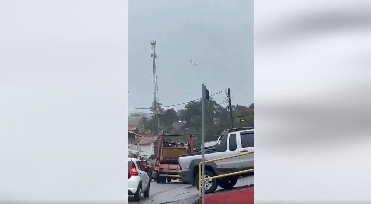 Videoaufnahmen des Flugzeugabsturzes in Sao Paolo, Brasilien, am 9. August 2024 | Quelle: Facebook, via KAKE News