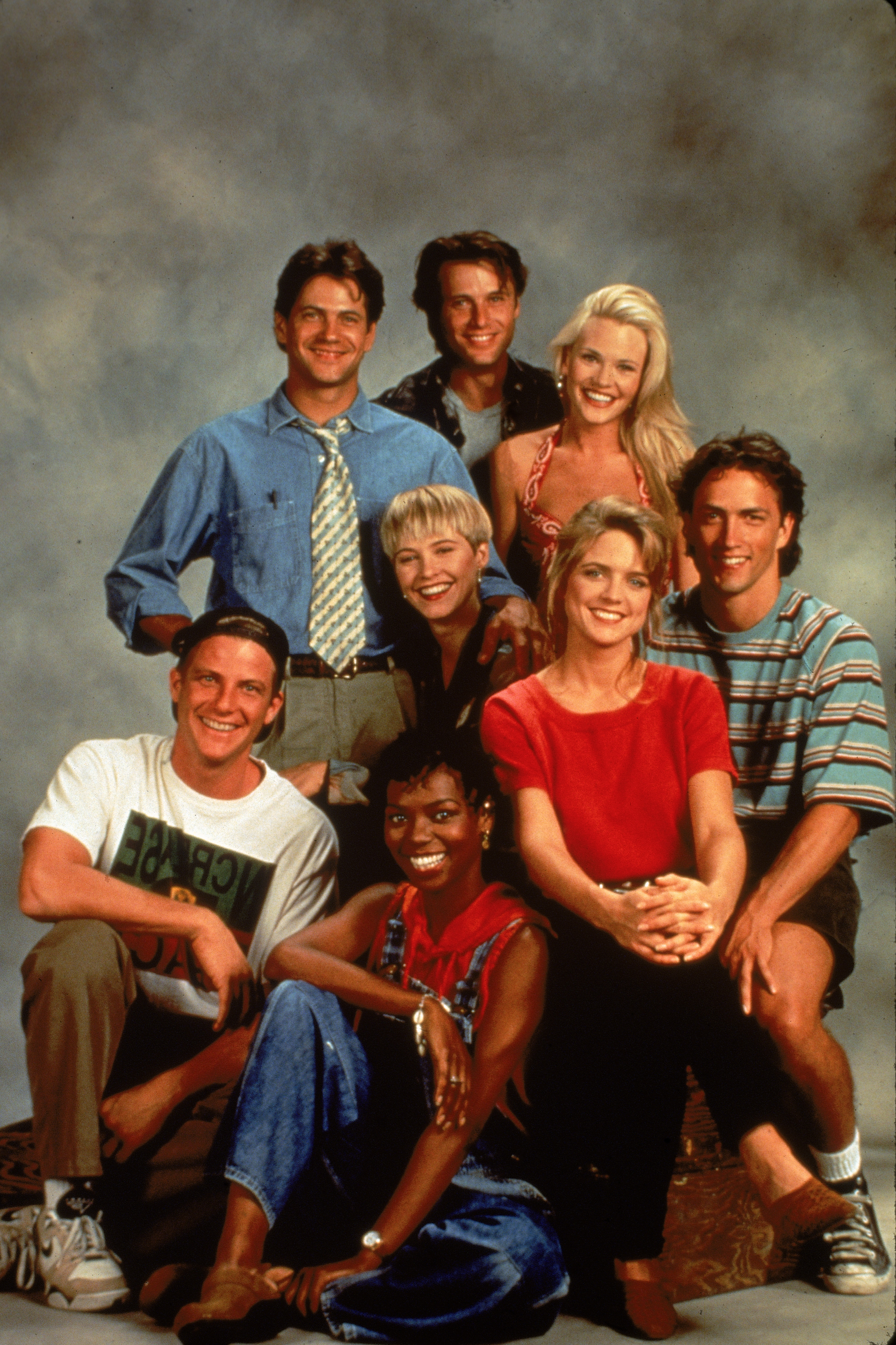 Porträt der "Melrose Place"-Darsteller, ca. 1992 | Quelle: Getty Images