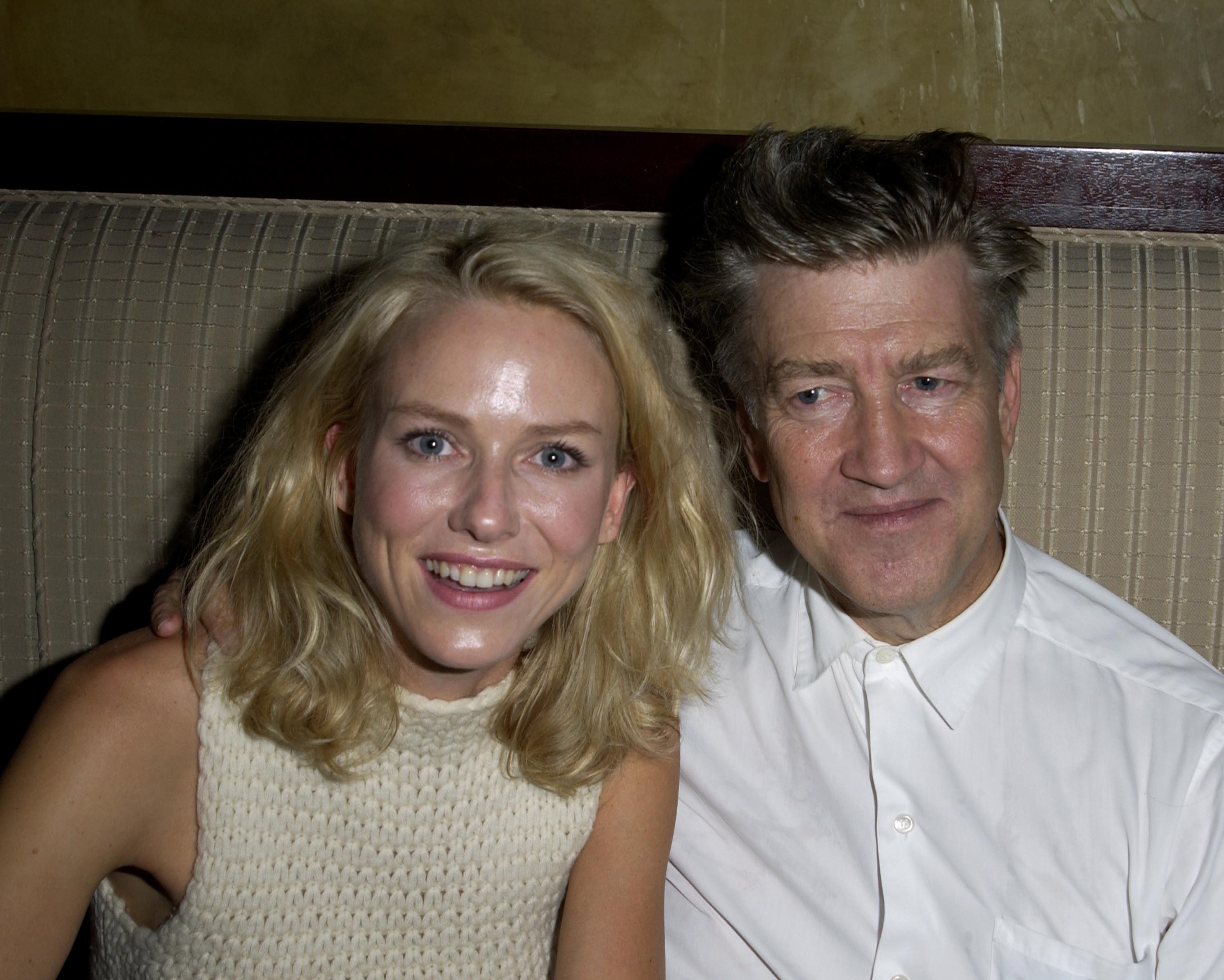 Naomi Watts und David Lynch besuchen die Toronto 2001 Premiere Magazine Party am 9. September 2001 | Quelle: Getty Images