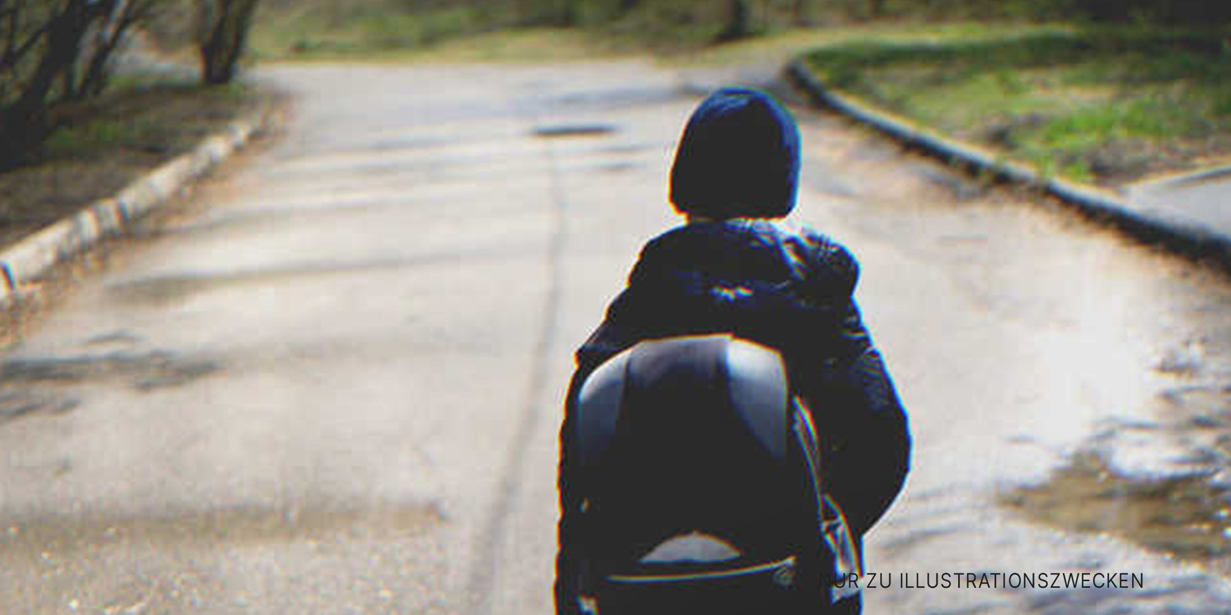 Ein Junge auf der Straße | Quelle: Shutterstock