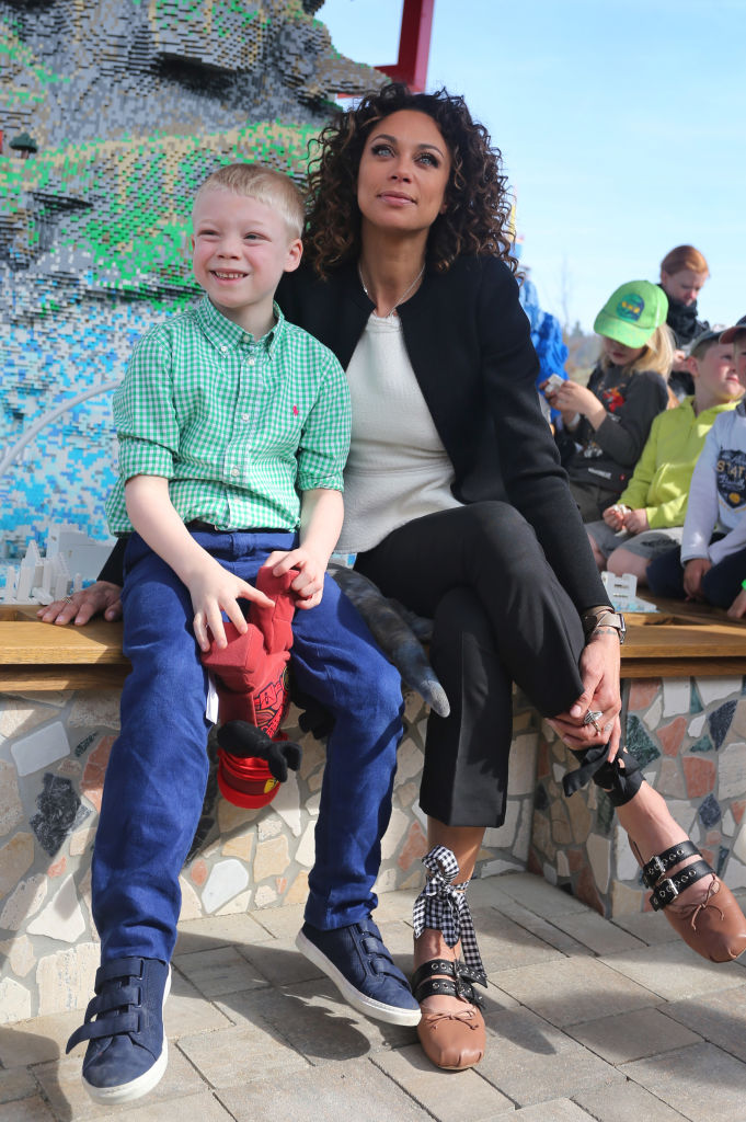 Lilly Becker und ihr Sohn Amadeus 2017 im Legoland Günzburg | Quelle: GettyImages