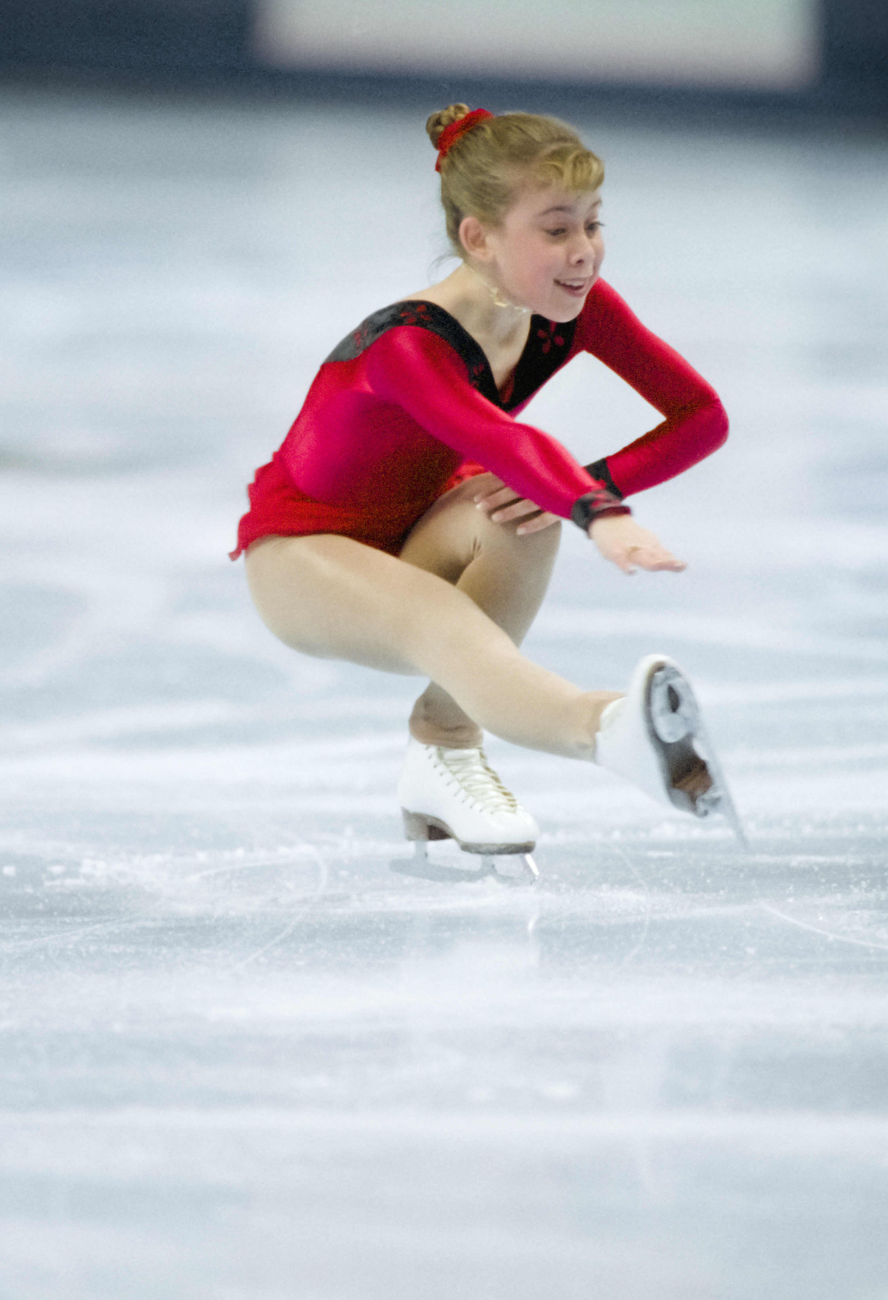 Tara Lipinski glänzt in der Kür der Damen bei den US-Eiskunstlaufmeisterschaften 1996 am 21. Januar 1996 in San Jose, Kalifornien | Quelle: Getty Images