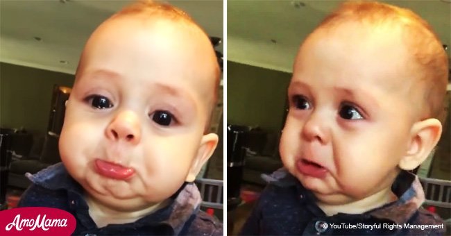 Ein Video zeigt die Reaktion eines Babys auf die Klarinette, während seine Mutter lachen muss