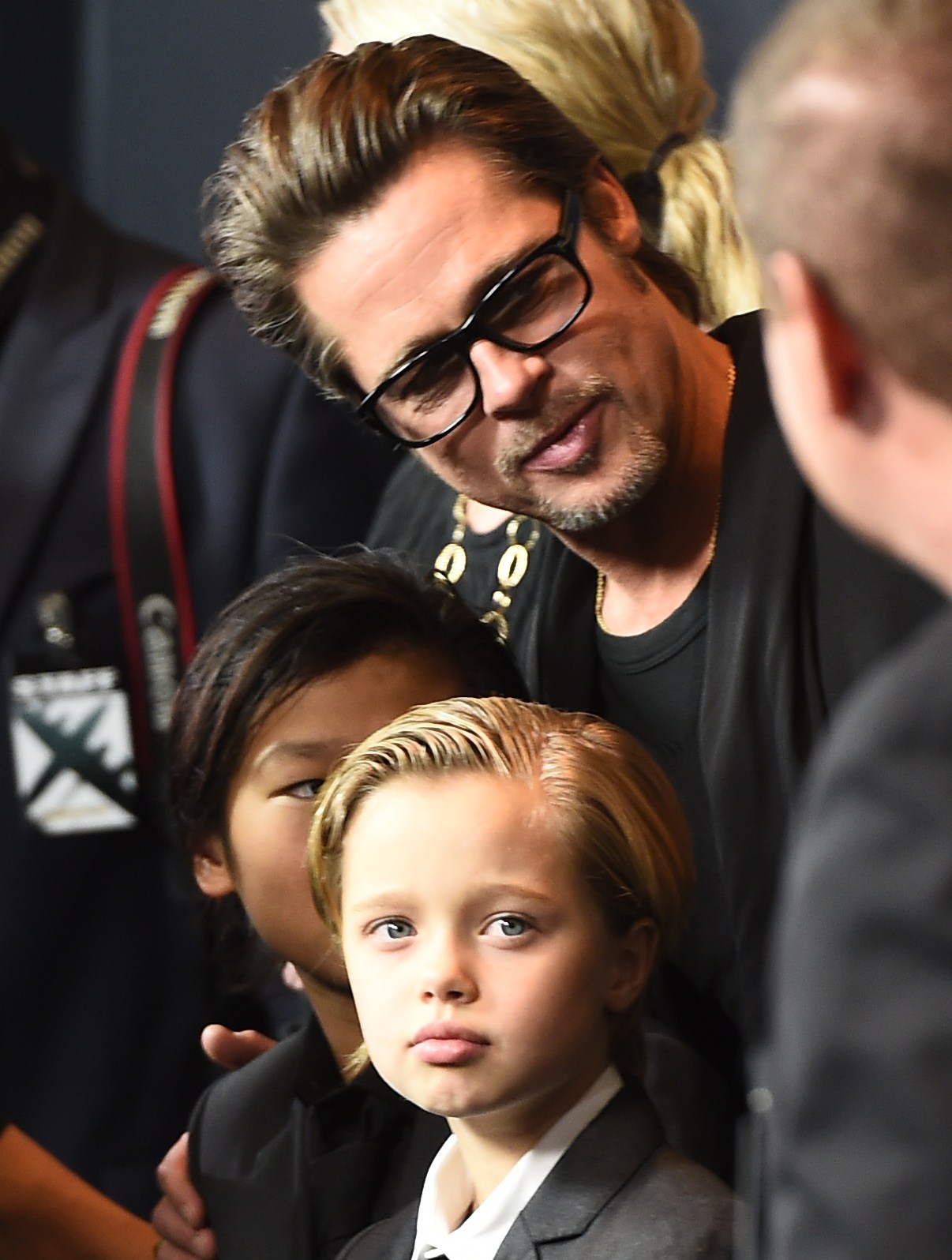 Brad Pitt und Shiloh Jolie-Pitt nehmen an der Premiere von