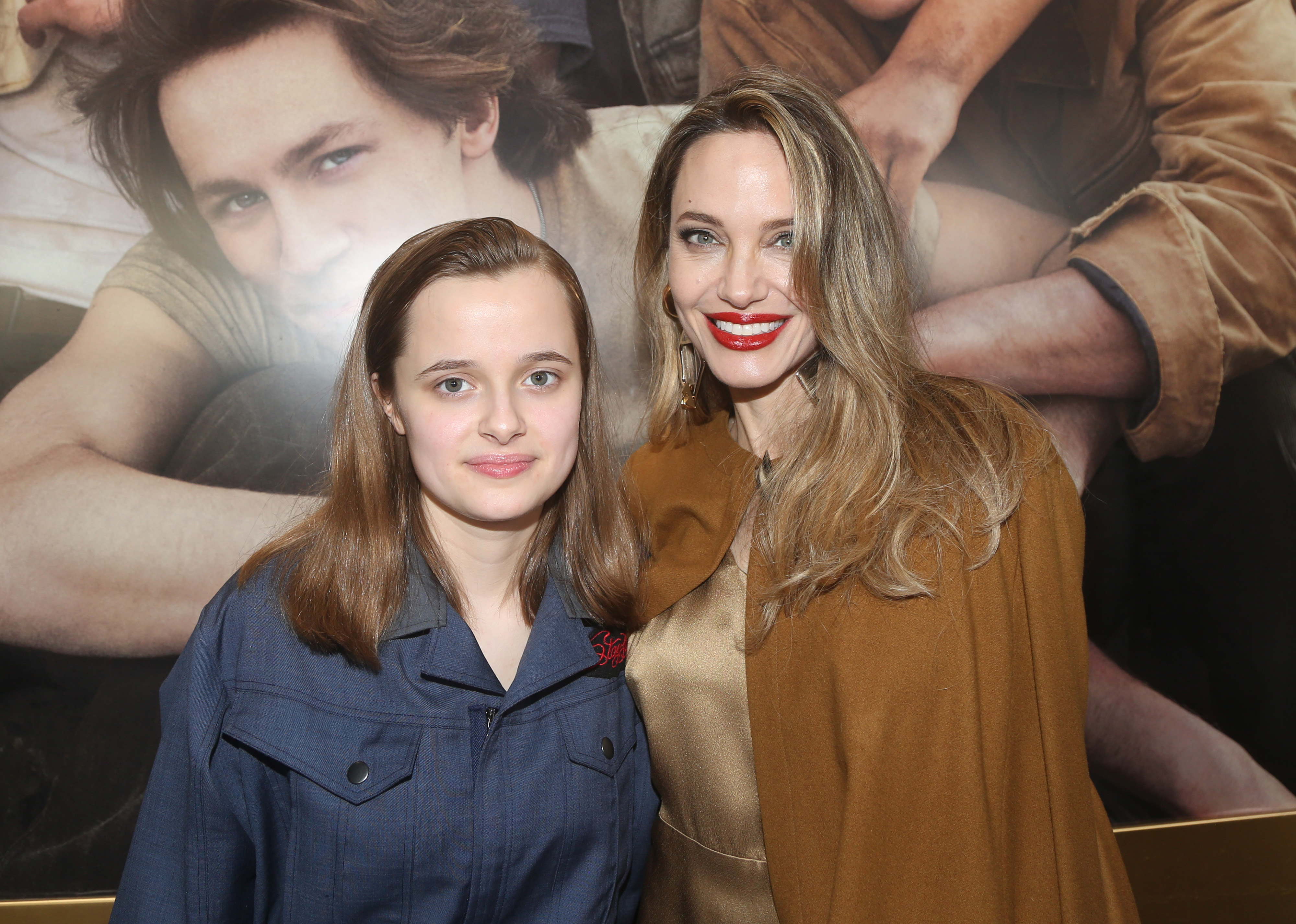 Vivienne Jolie-Pitt und Angelina Jolie sind bei der Premiere von