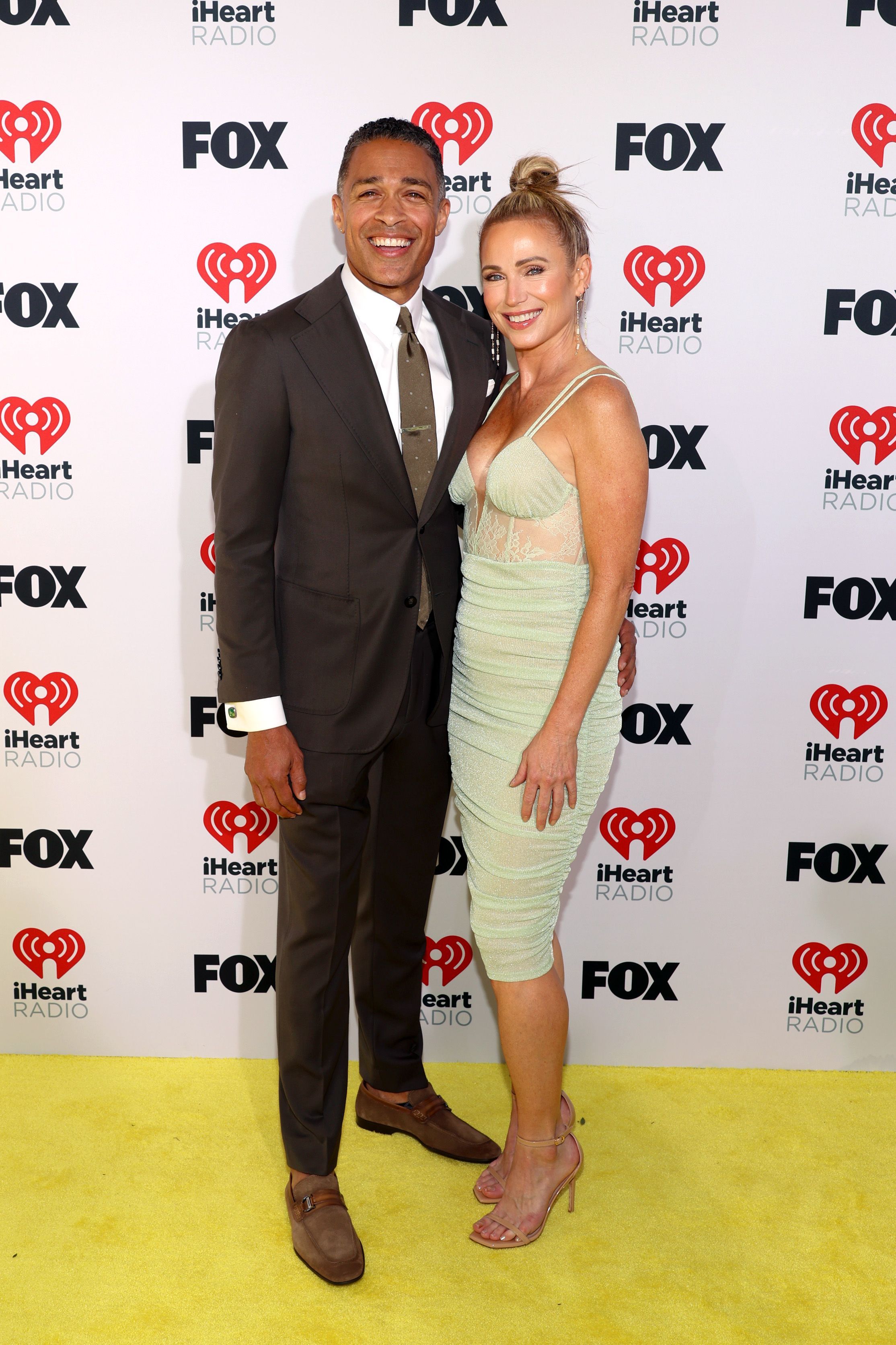 T.J. Holmes und Amy Robach bei den 2024 iHeart Radio Music Awards am 1. April 2024 | Quelle: Getty Images