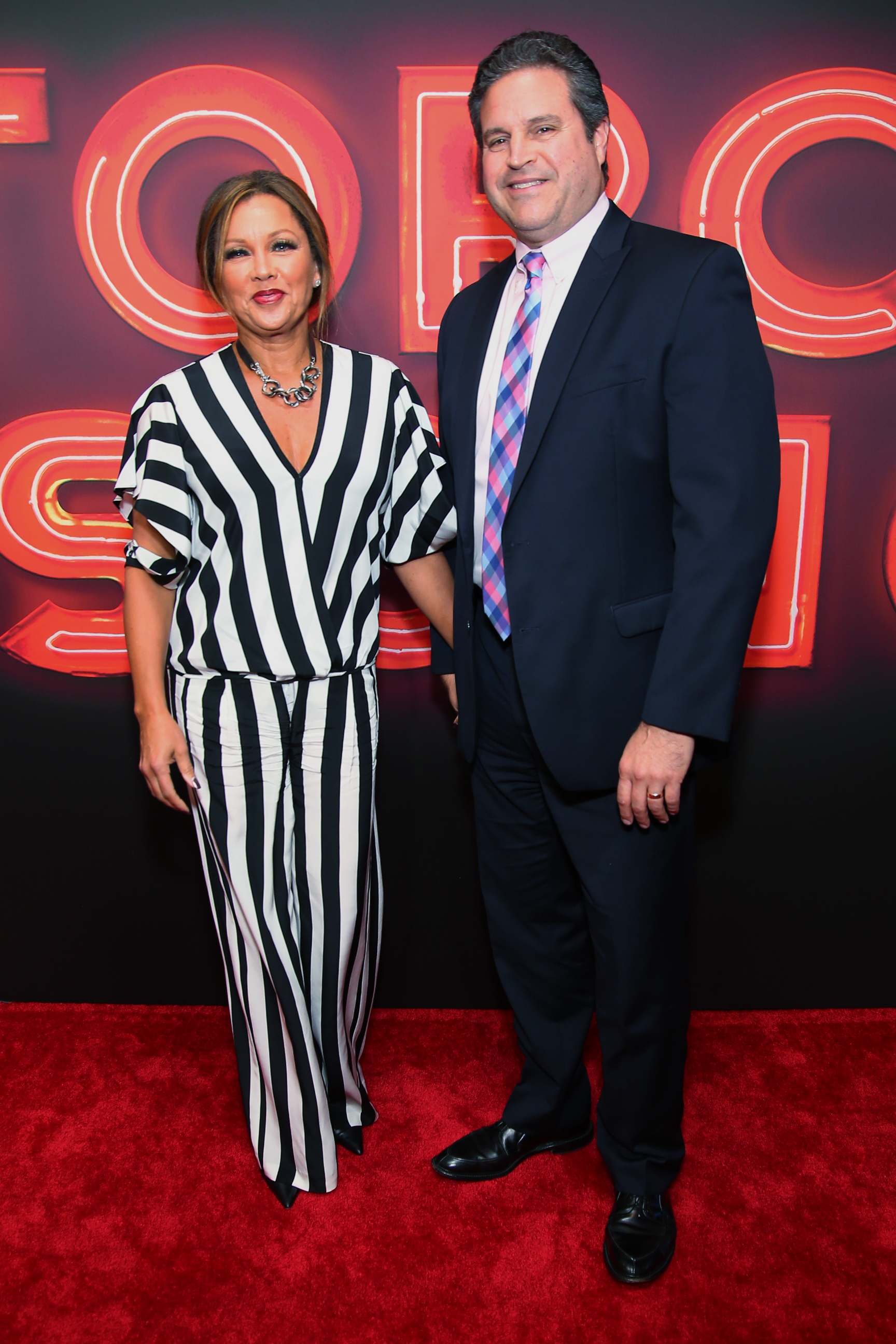 Vanessa Williams und Jim Skrip bei der Broadway-Eröffnung von "Torch Song" in New York City am 1. November 2018 | Quelle: Getty Images