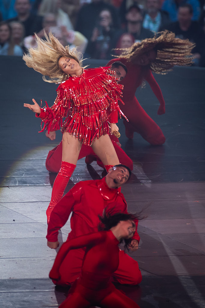 Helene Fischer tritt während der Eröffnungsshow der 360° Stadion Tour im Rudolf-Harbig-Stadion am 10. Juni 2026 in Dresden, Deutschland, auf. | Quelle: Getty Images