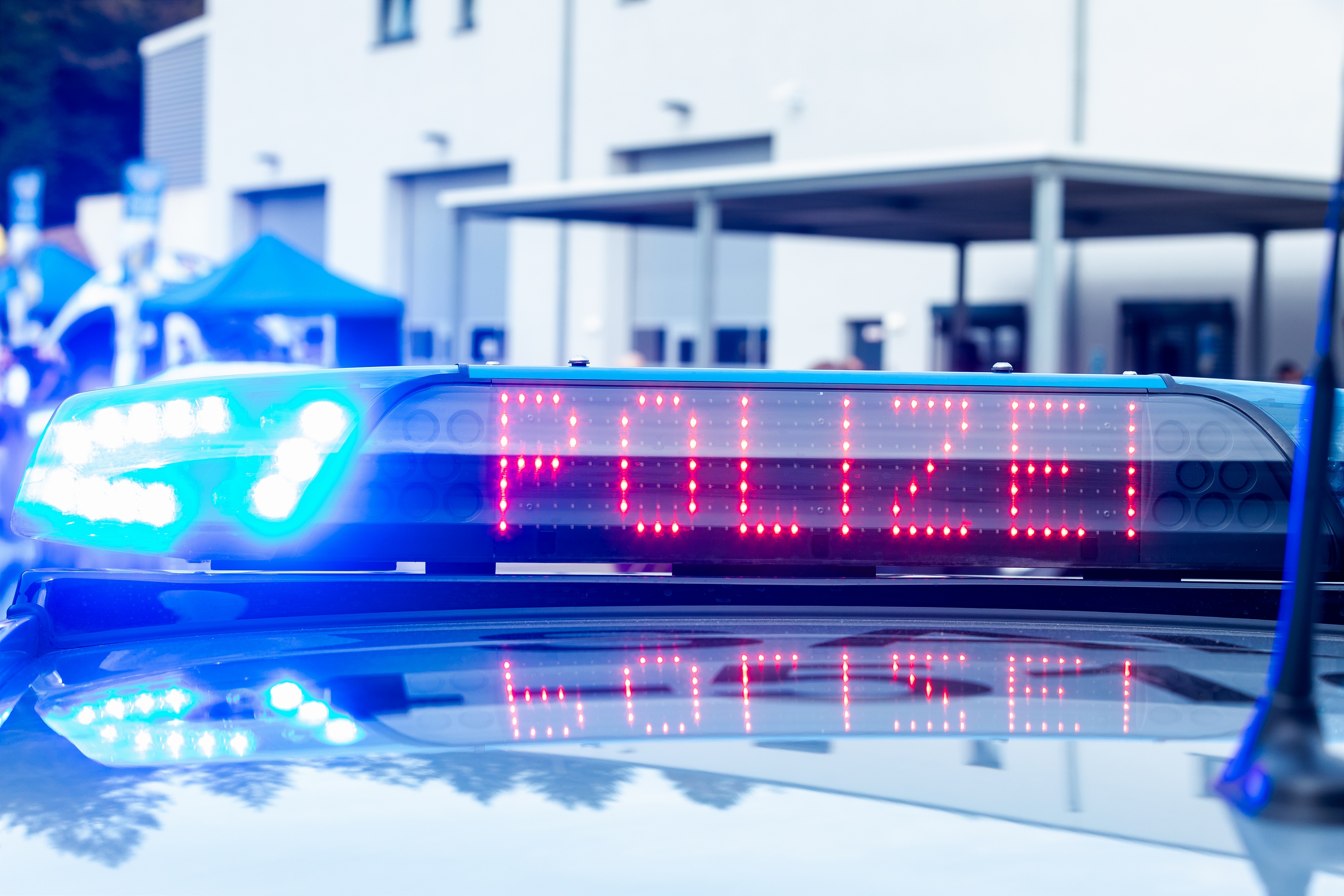 Ein LED-Licht auf einem Polizeifahrzeug. Zu Illustrationszwecken. | Quelle: Getty Images