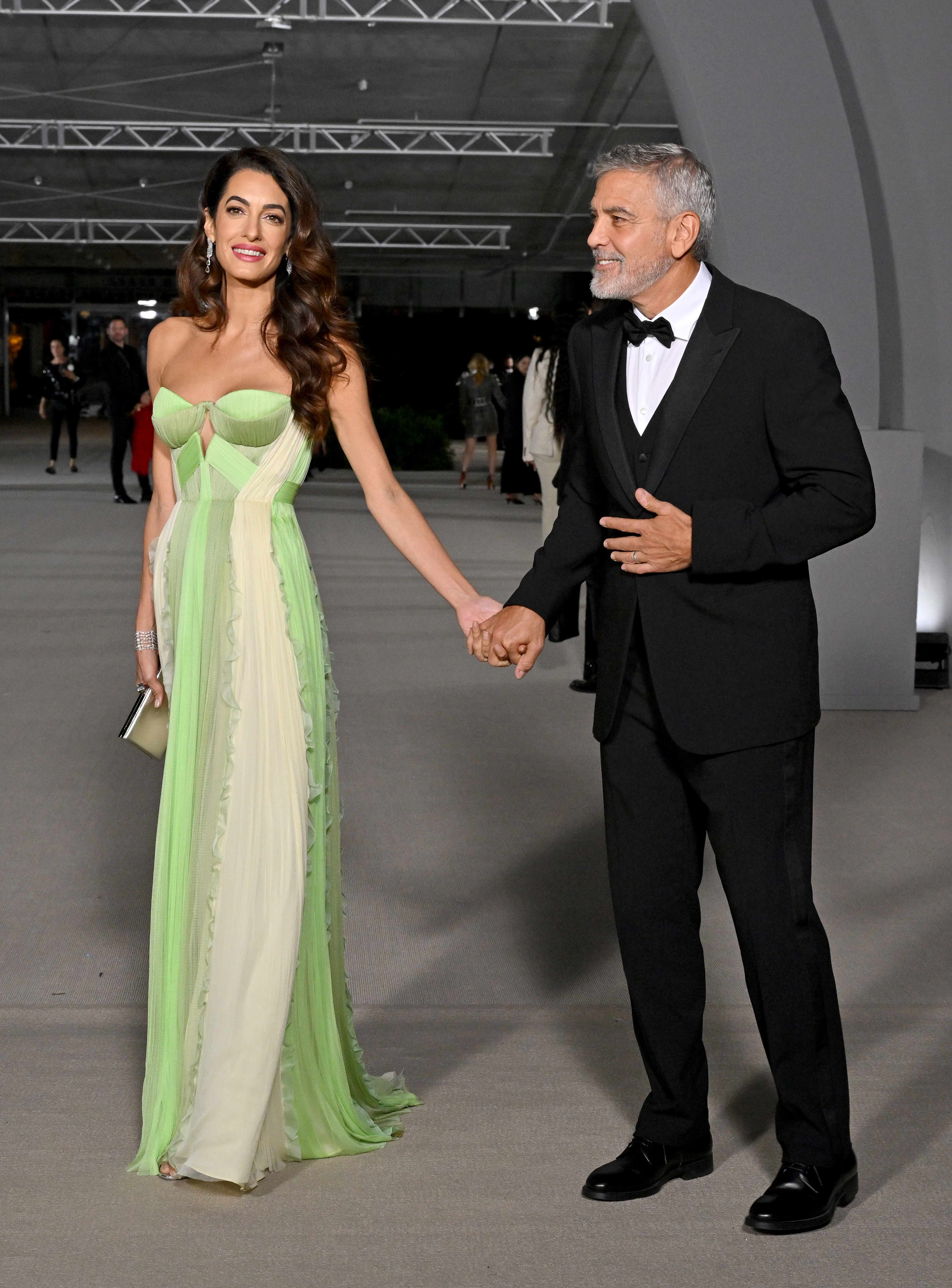 Amal und George Clooney bei der 2nd Annual Academy Museum Gala in Los Angeles, Kalifornien am 15. Oktober 2022 | Quelle: Getty Images