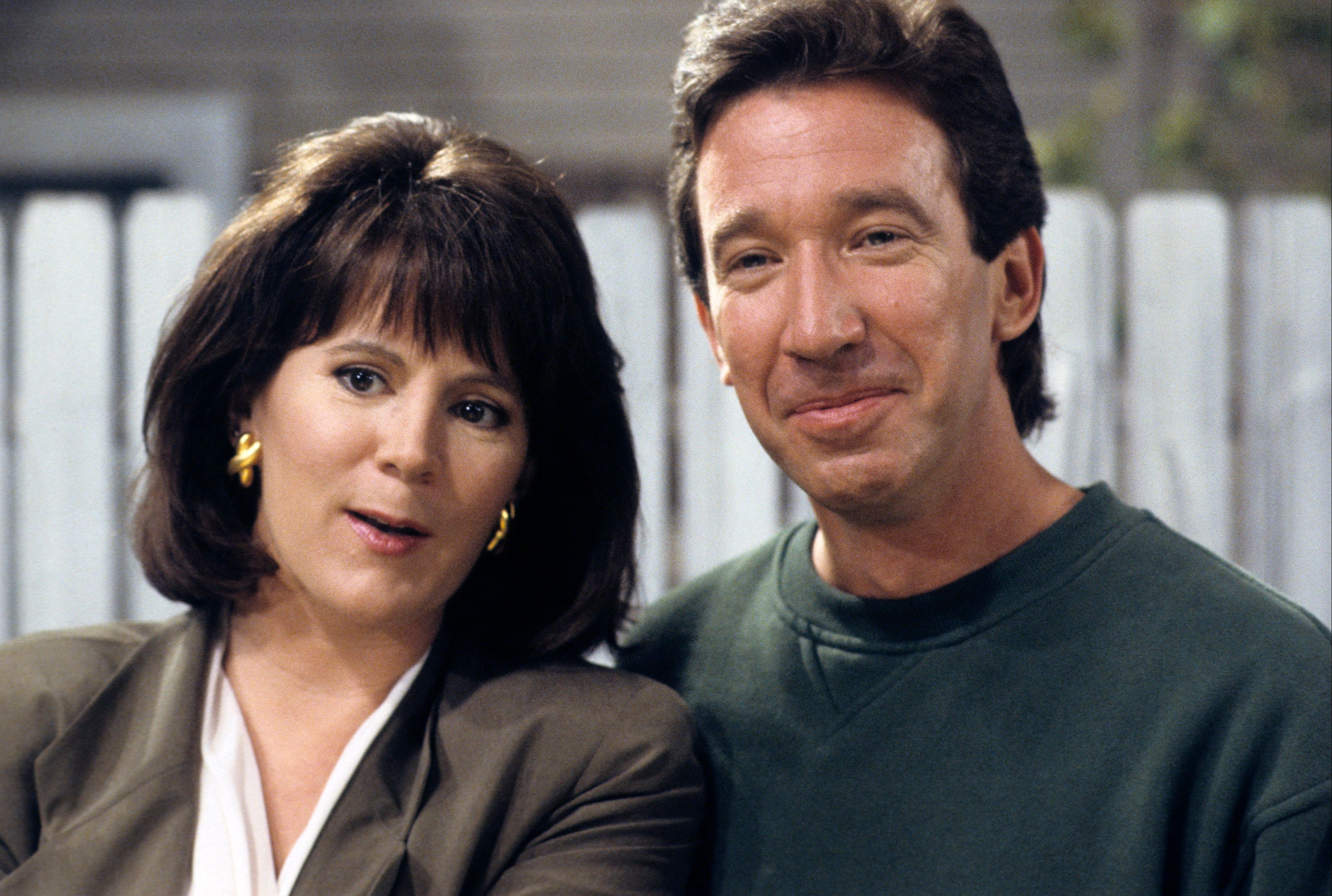 Patricia Richardson und Tim Allen am Set für die Pilotfolge von "Hör mal, wer da hämmert" im Jahr 1991. (Foto von Walt Disney Television) I Quelle: Getty Images
