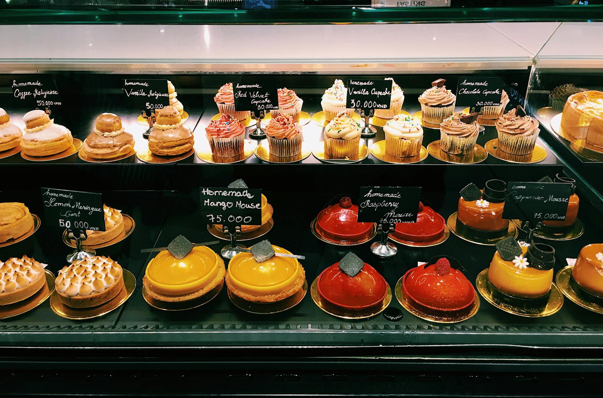 Torten in einer Bäckerei | Quelle: Pexels