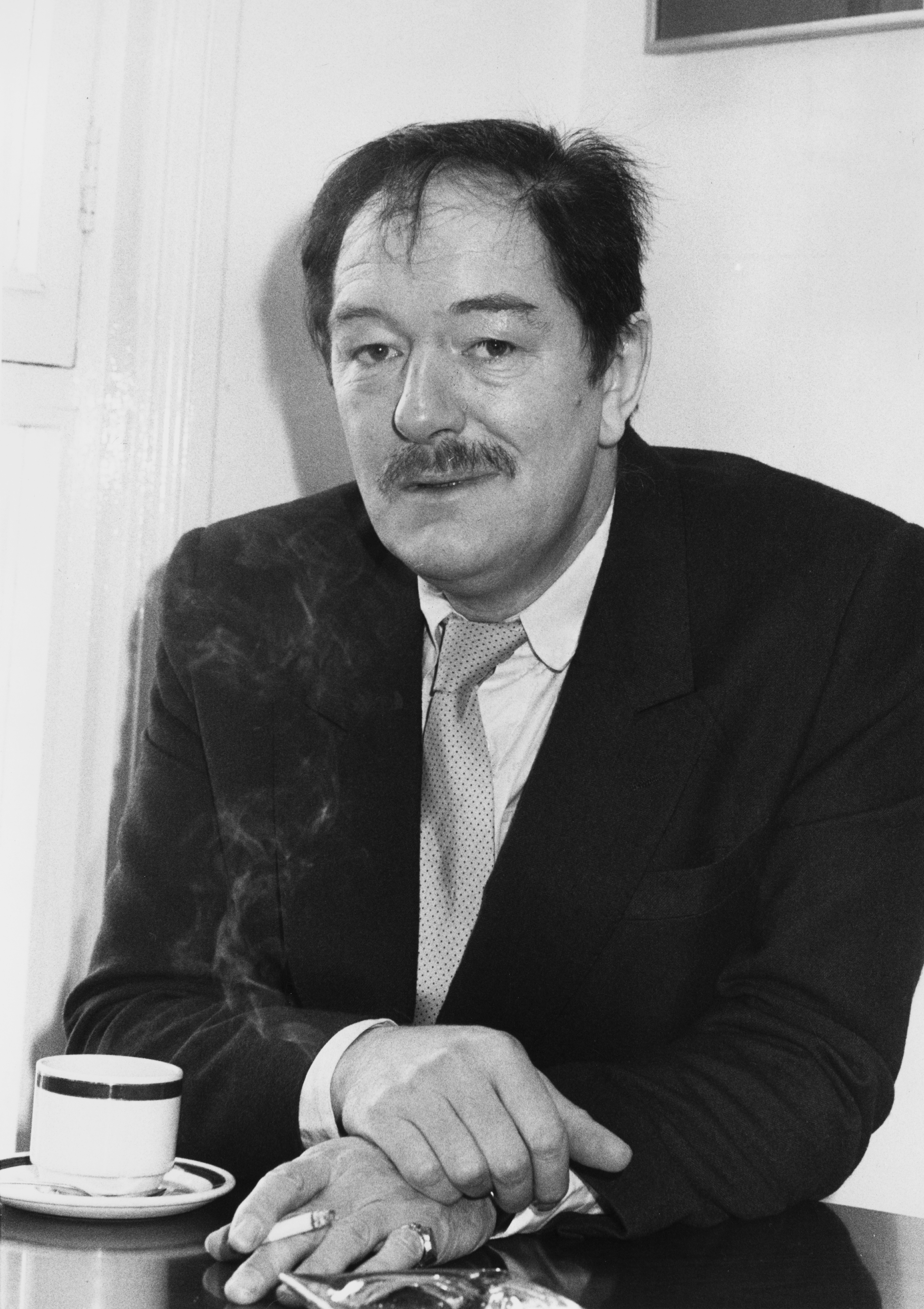 Michael Gambon, der in Irland geborene englische Schauspieler, um 1980 | Quelle: Getty Images