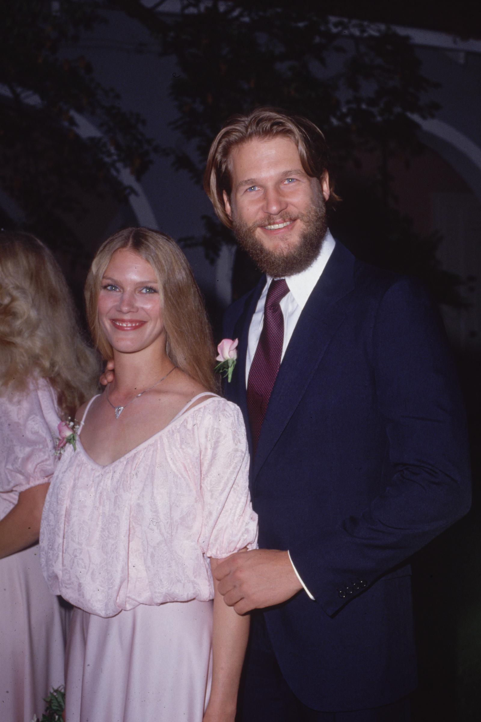 Susan Geston und Jeff Bridges bei einer offiziellen Veranstaltung am 1. Januar 1978 | Quelle: Getty Images