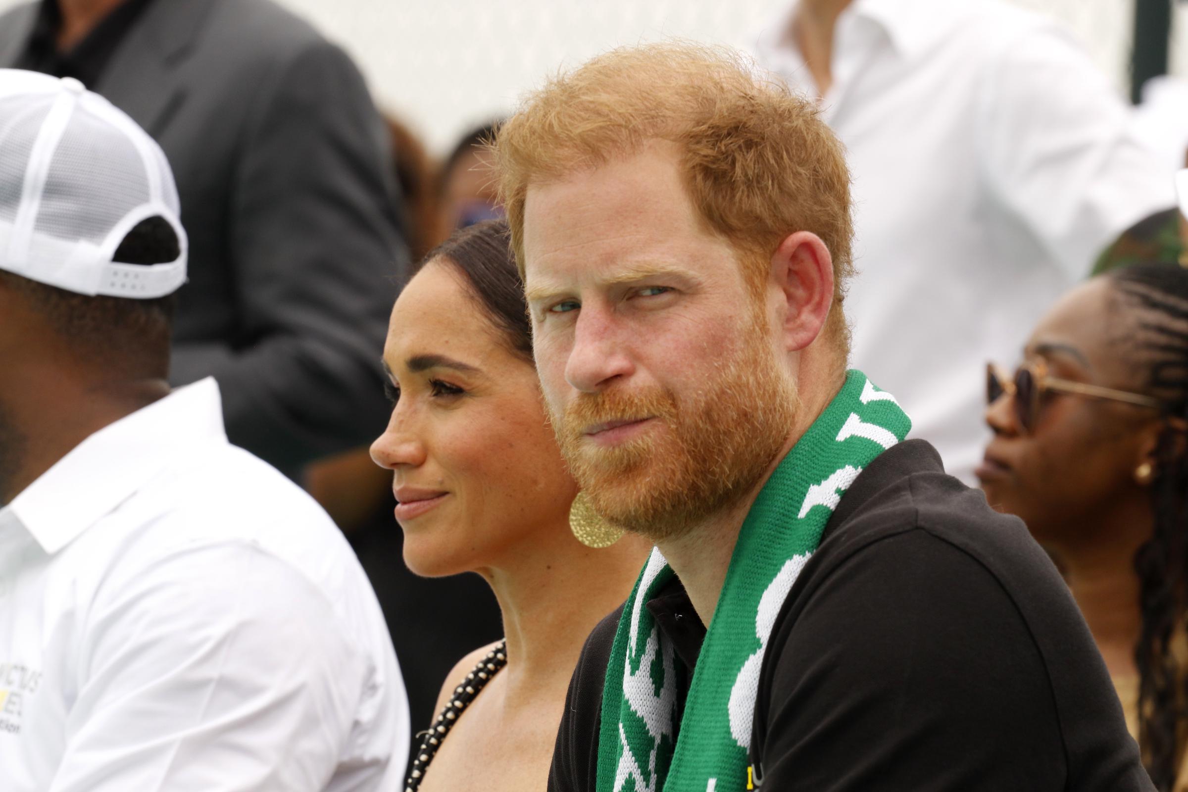 Meghan Markle und Prinz Harry während ihrer Nigeria-Tour in Abuja, Nigeria am 11. Mai 2024 | Quelle: Getty Images