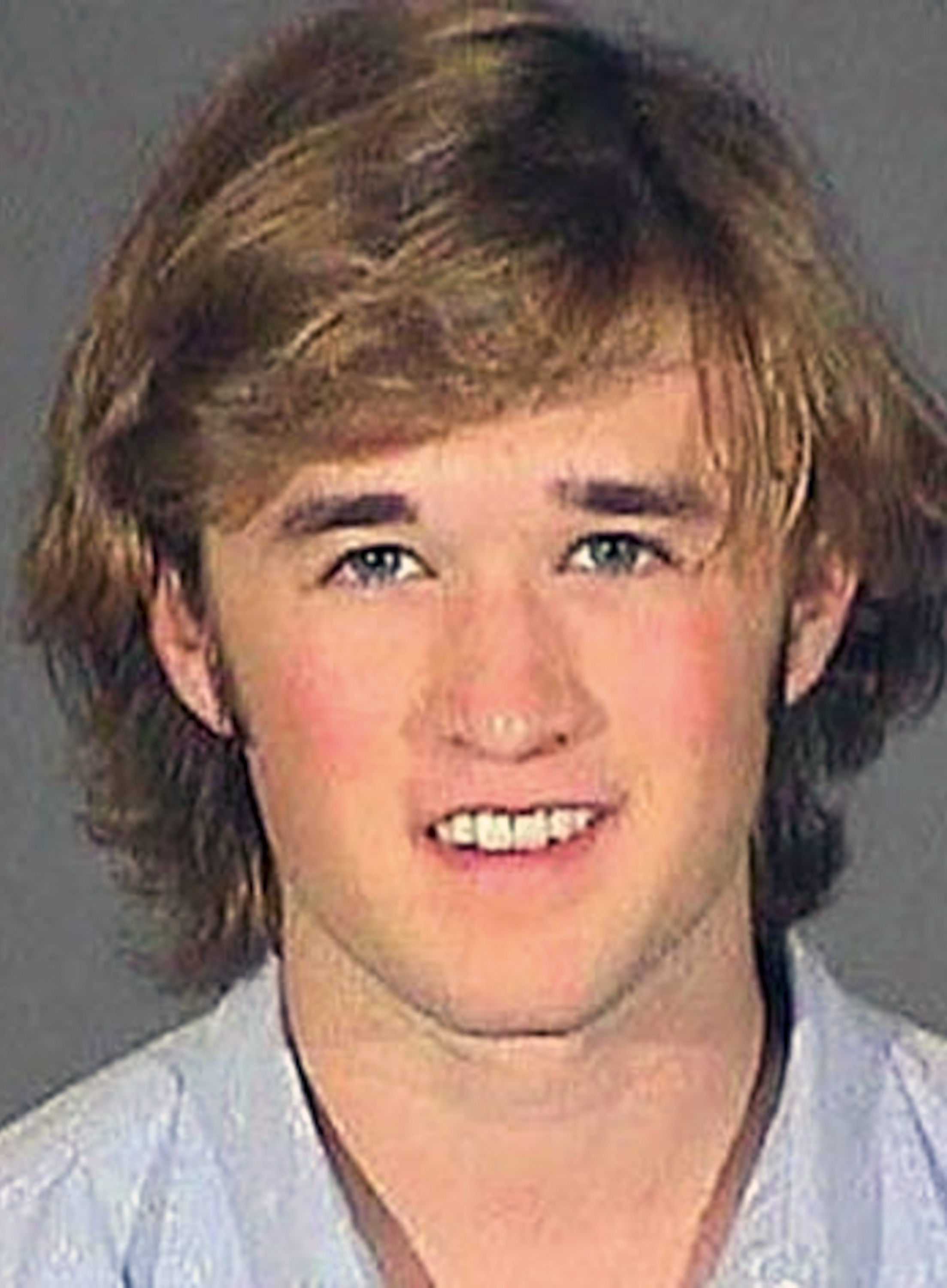 Haley Osment auf einem Fahndungsfoto nach seiner Verhaftung im Jahr 2006 in Los Angeles, Kalifornien. | Quelle: Getty Images