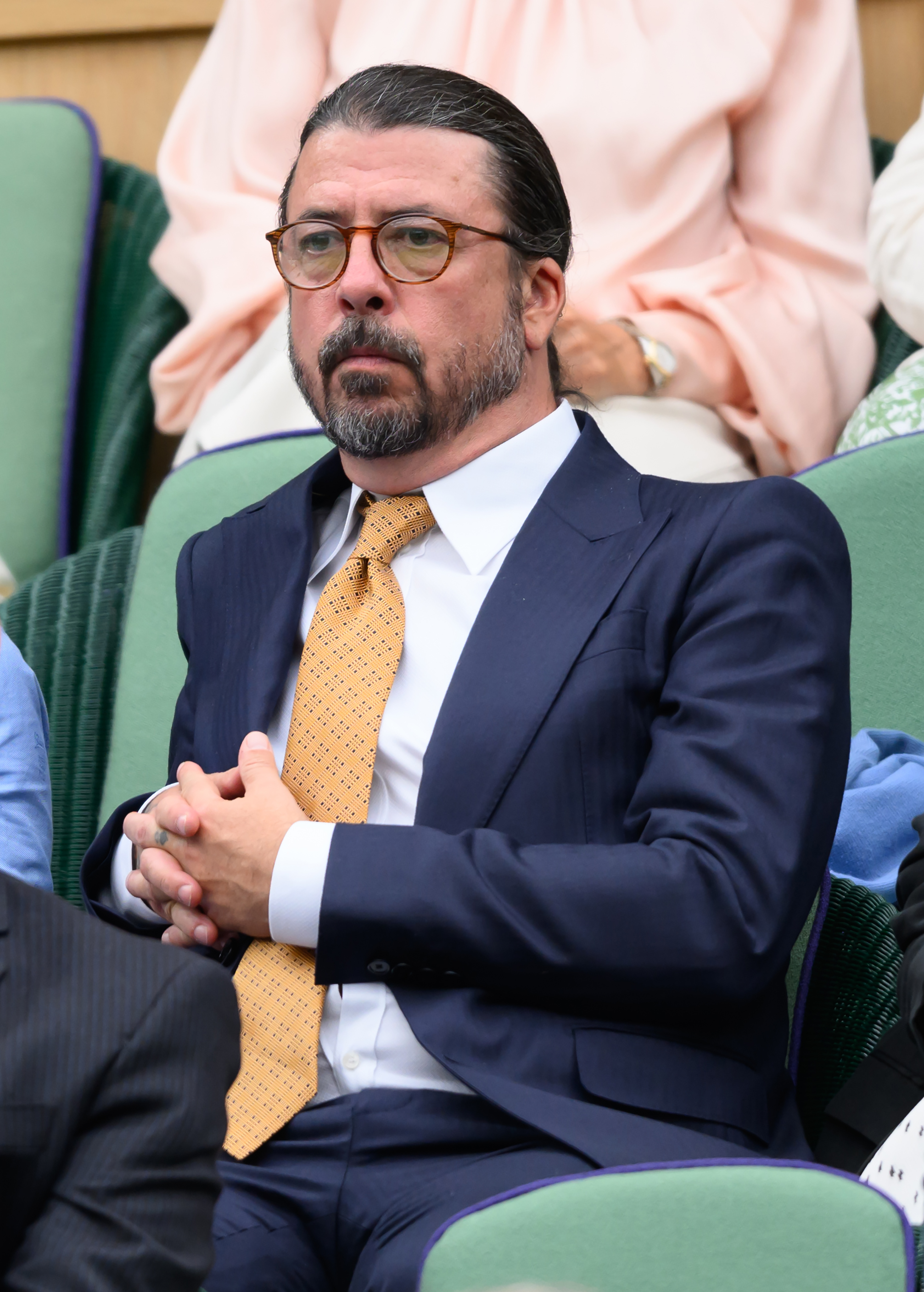 Dave Grohl während der Wimbledon Tennis Championships am 2. Juli 2024 in London, England. | Quelle: Getty Images