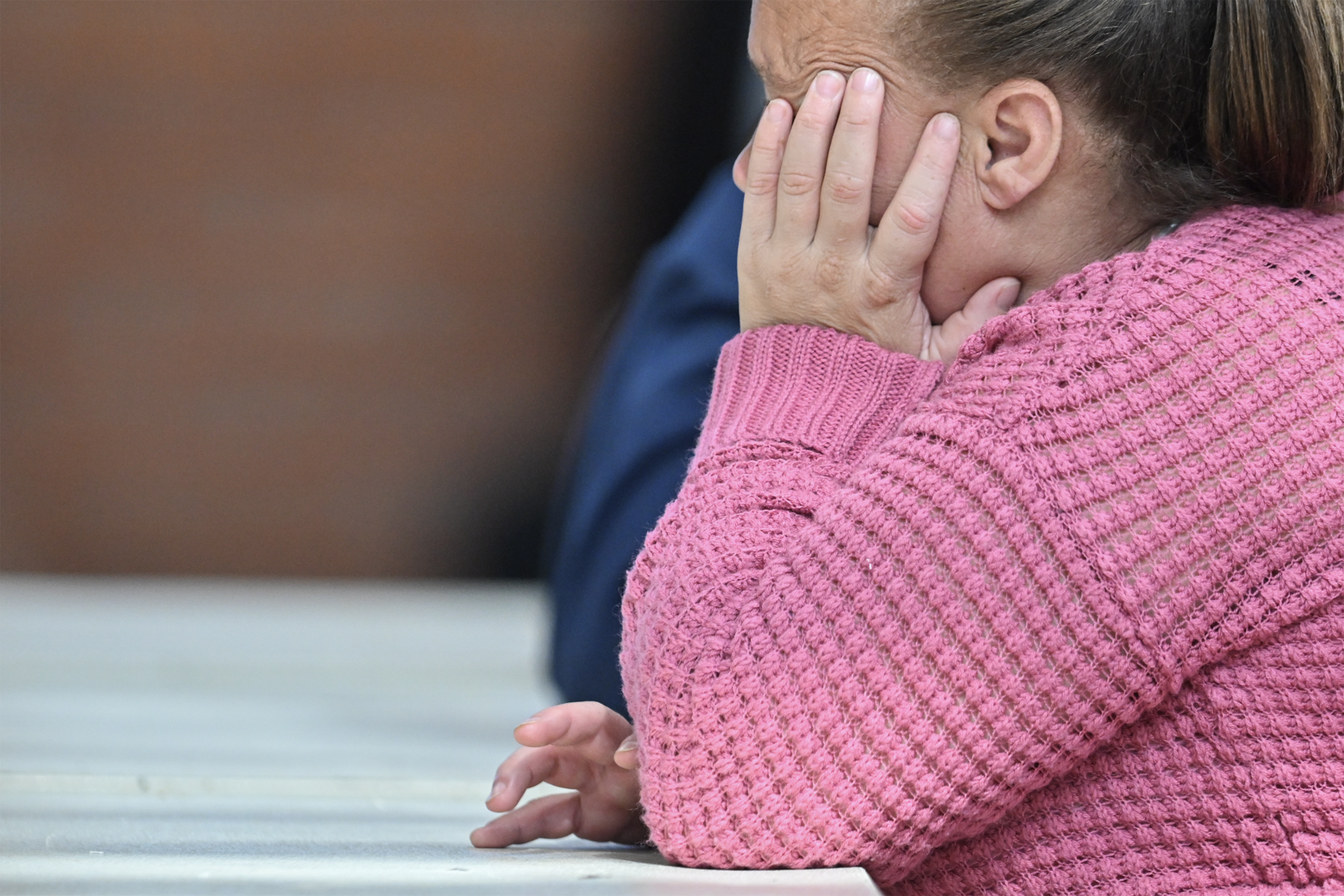 Racquel Smith nimmt an der Verhandlung im Fall des Verschwindens von Joshlin Smith im White City Multipurpose Centre am 11. März 2025 in Saldanha Bay, Südafrika, teil | Quelle: Getty Images