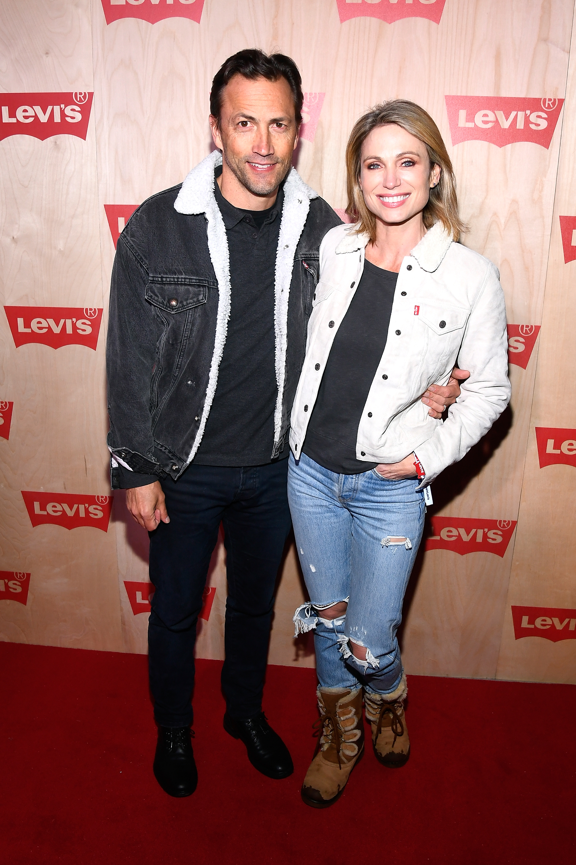 Das Paar besucht die Levi's Times Square Store Eröffnung am 15. November 2018 | Quelle: Getty Images