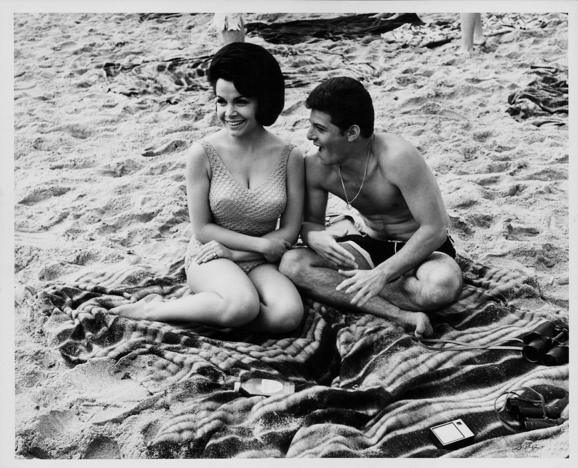 Annette Funicello und der Schauspieler, aufgenommen am 1. Januar 1955 | Quelle: Getty Images