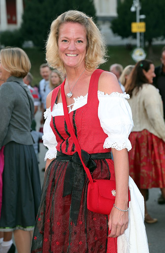 Nicole Brühl während des Oktoberfestes in der Käferschenke auf der Theresienwiese am 25. September 2016 in München, Deutschland. | Quelle: Getty Images