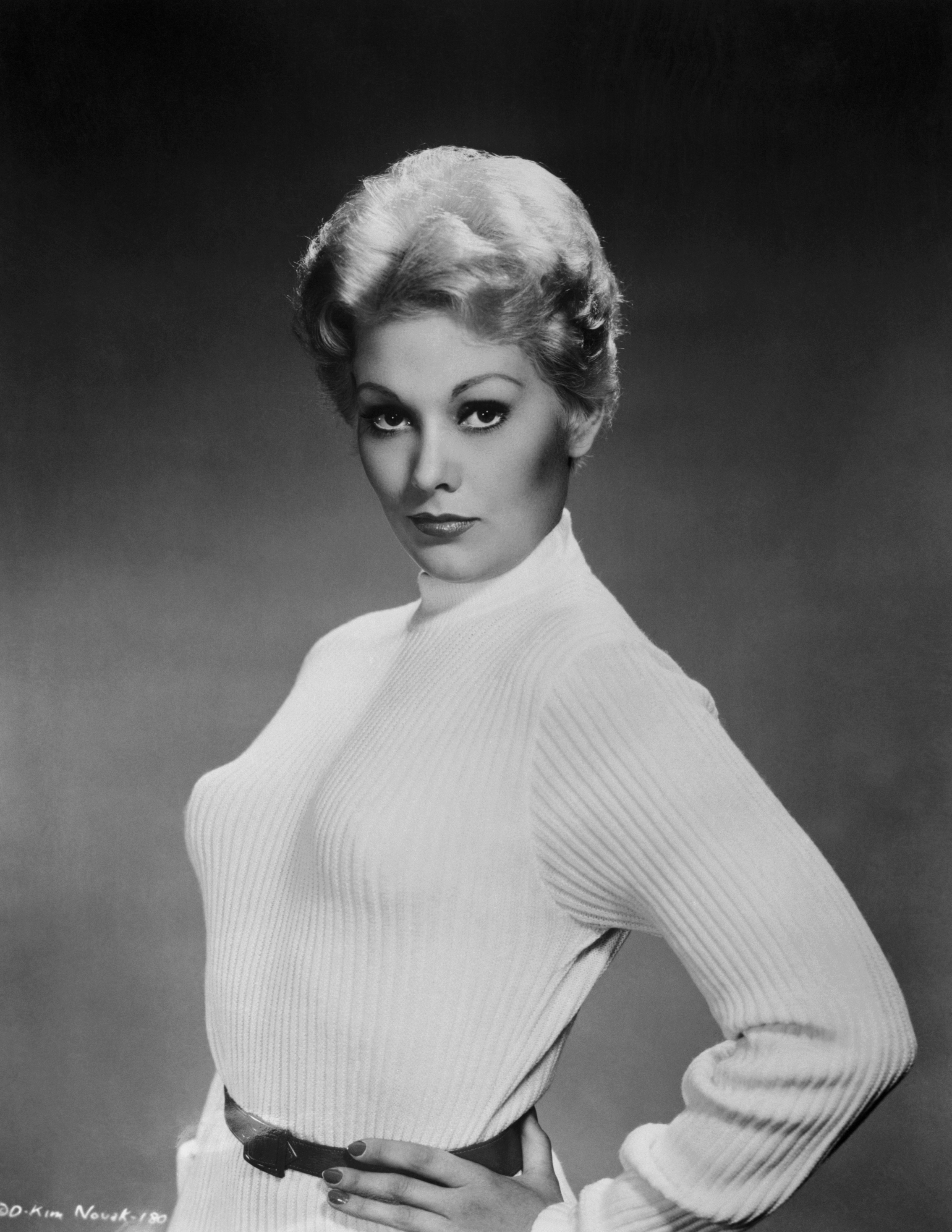 Kim Novak am 27. Januar 1956 | Quelle: Getty Images