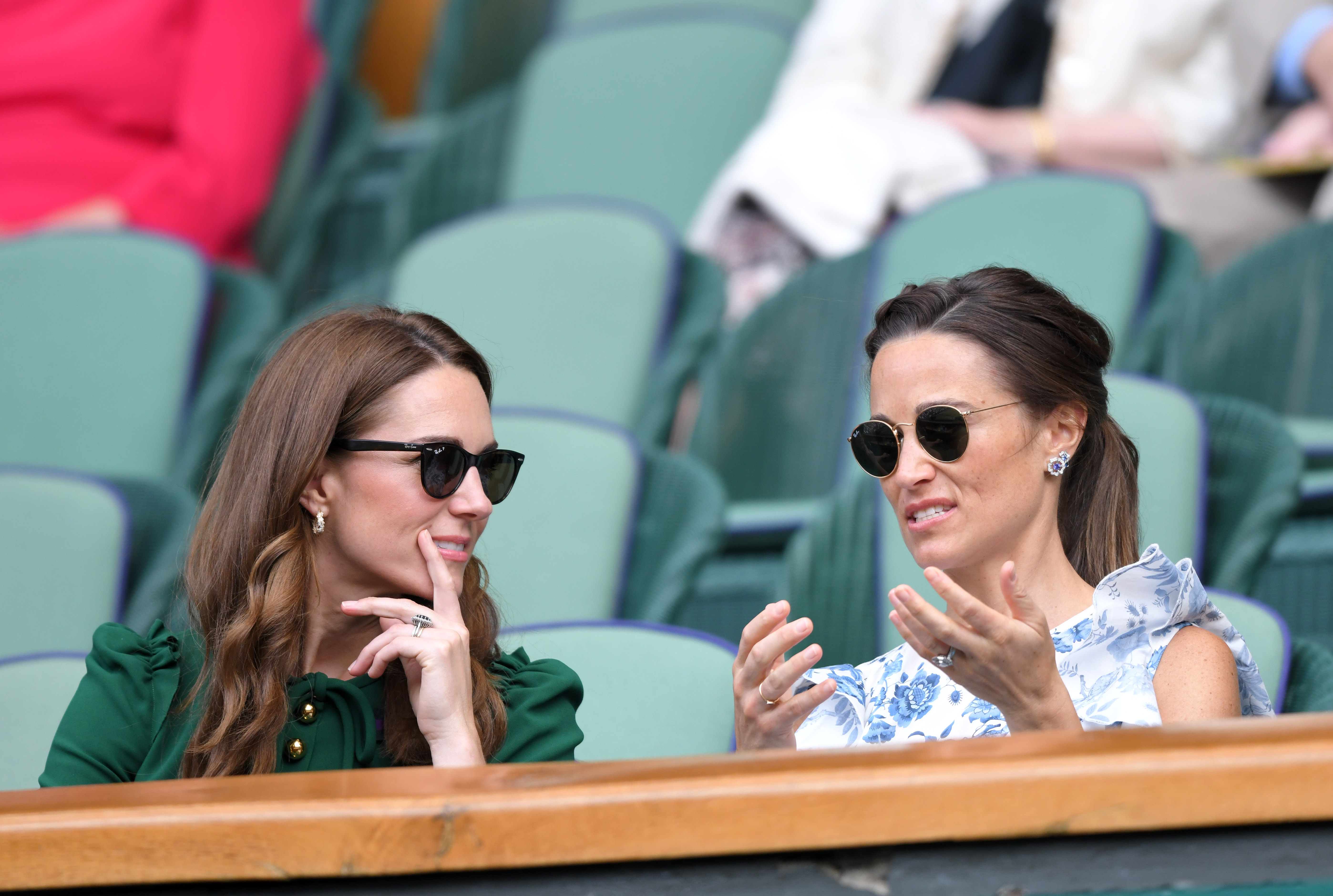 Prinzessin Catherine und Pippa Middleton bei den Wimbledon Tennis Championships in London, England am 13. Juli 2019 | Quelle: Getty Images