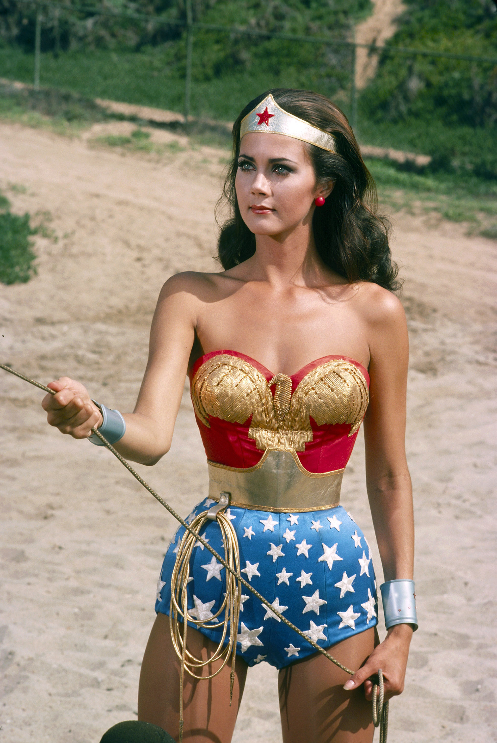 Lynda Carter in "Wonder Woman", 1977 | Quelle: Getty Images