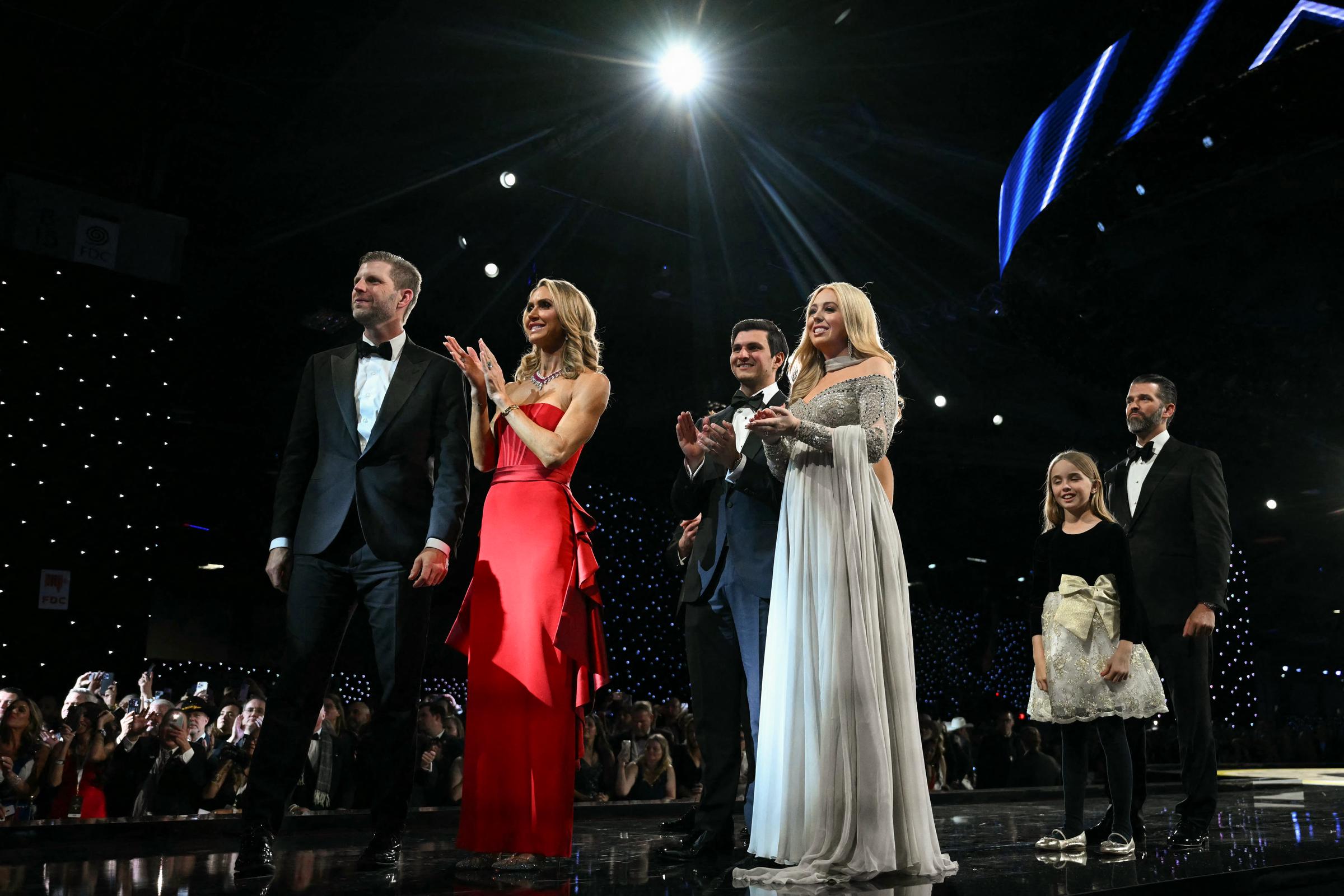 Eric Trump, seine Frau Lara, seine Schwester Tiffany und ihr Mann Micheal Boulos besuchen den Eröffnungsball der Liberty | Quelle: Getty Images: Getty Images