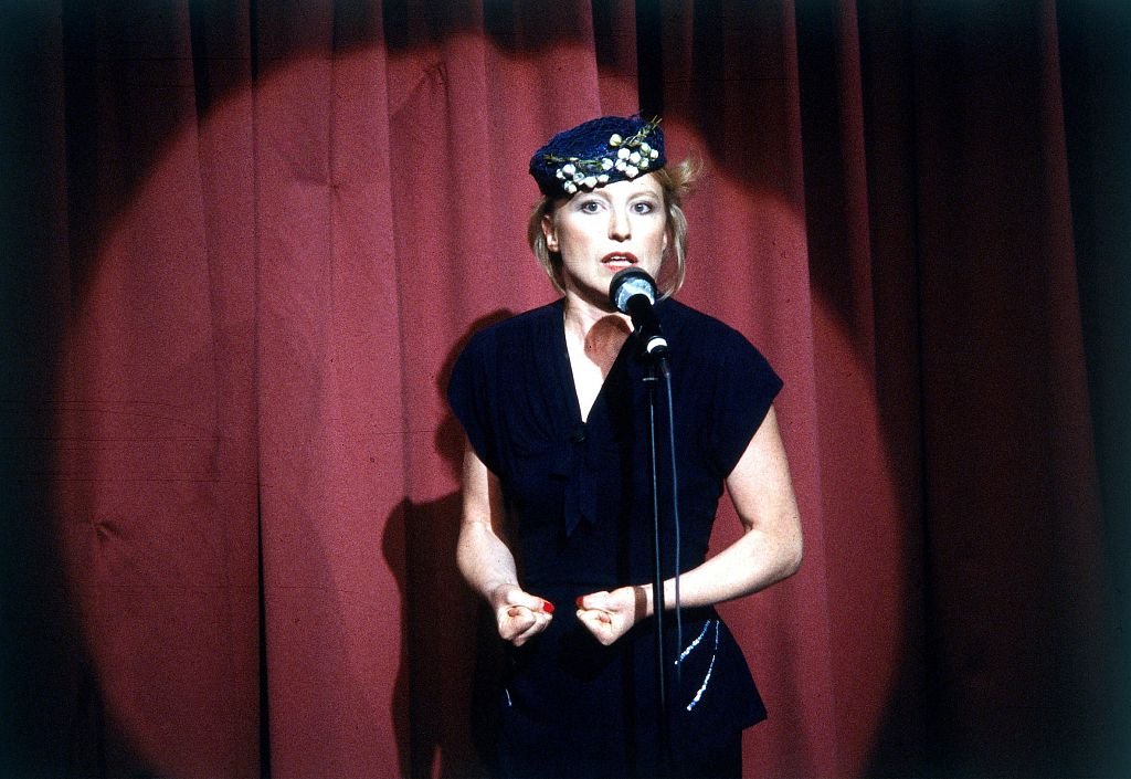 Schauspielerin Maren Kroymann bei einem Fernsehauftritt im 1983 (Photo by Galuschka)  I Quelle: Getty Images