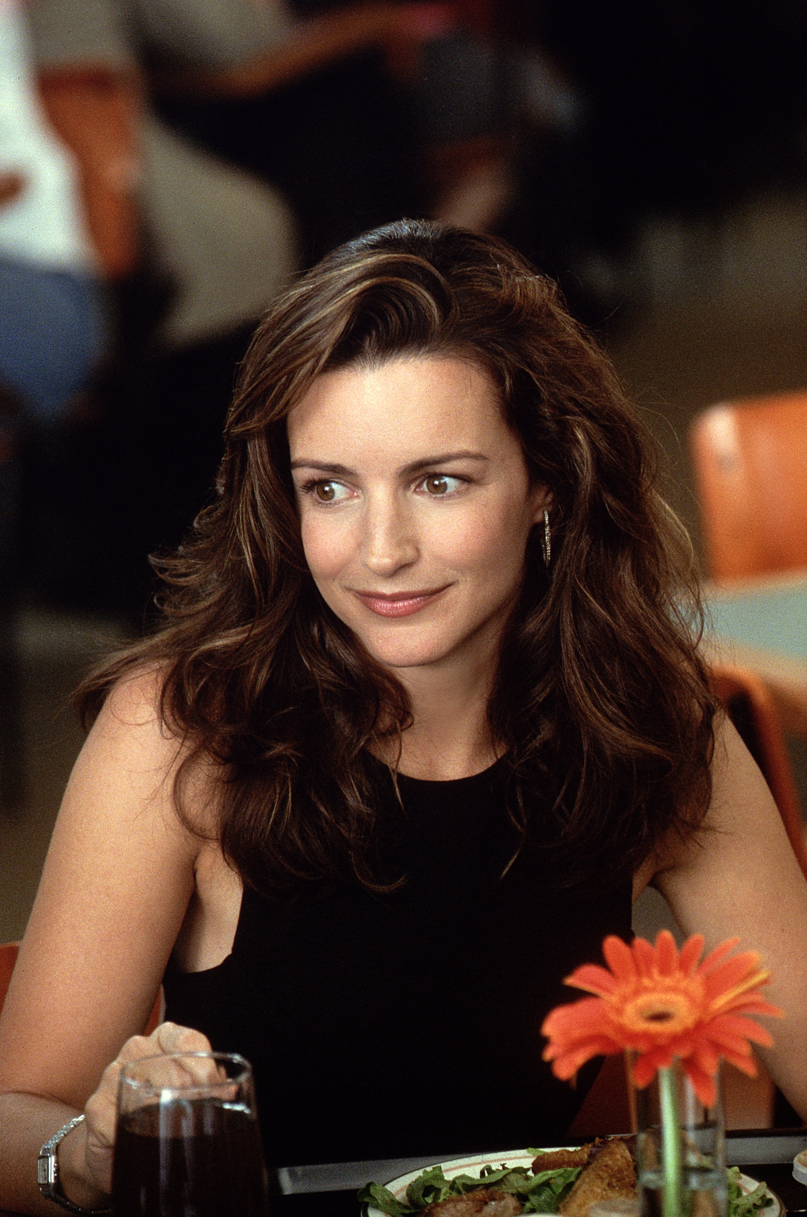 Kristin Davis am Set von "Sex And The City", 2001 | Quelle: Getty Images