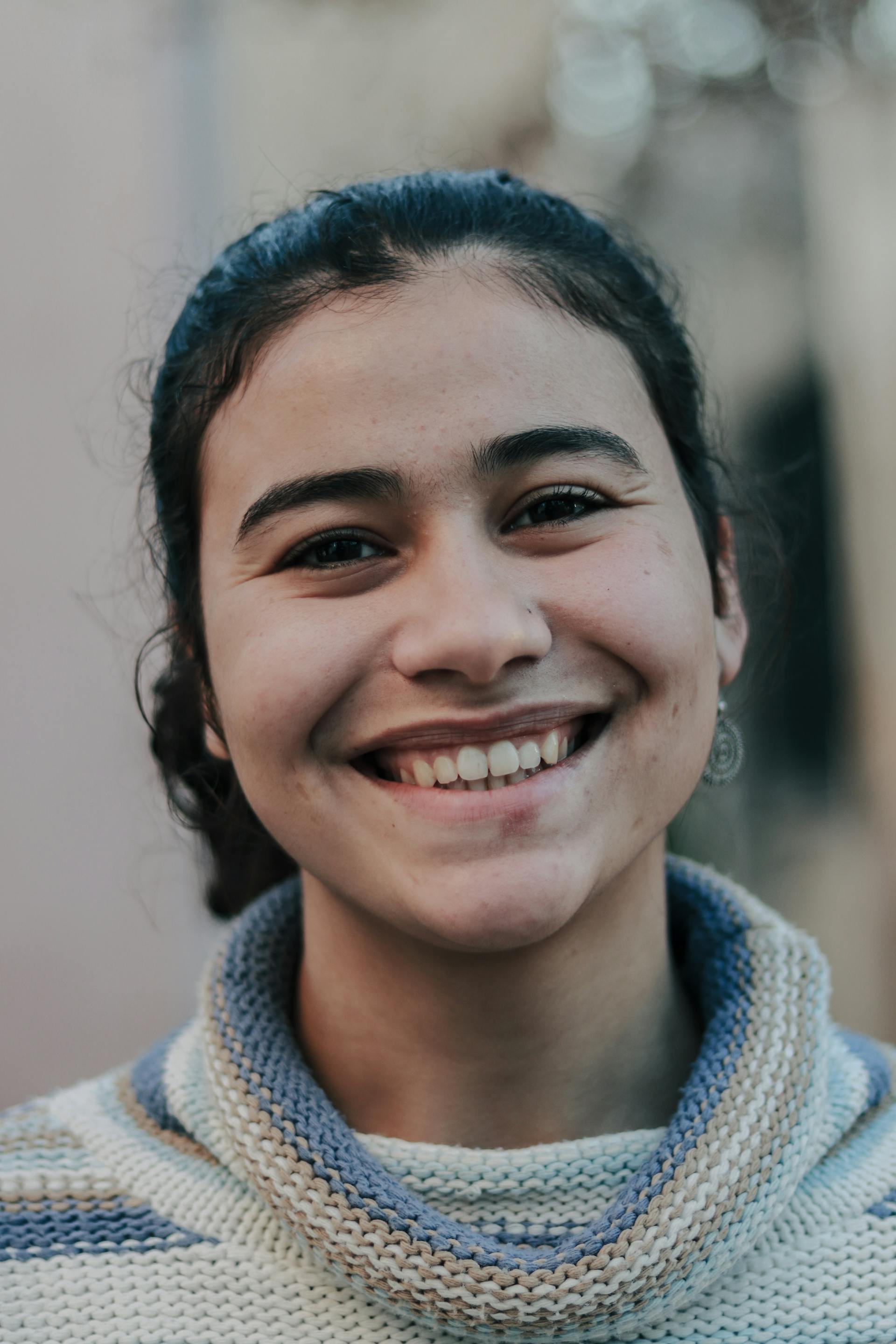 Eine lachende Frau | Quelle: Pexels