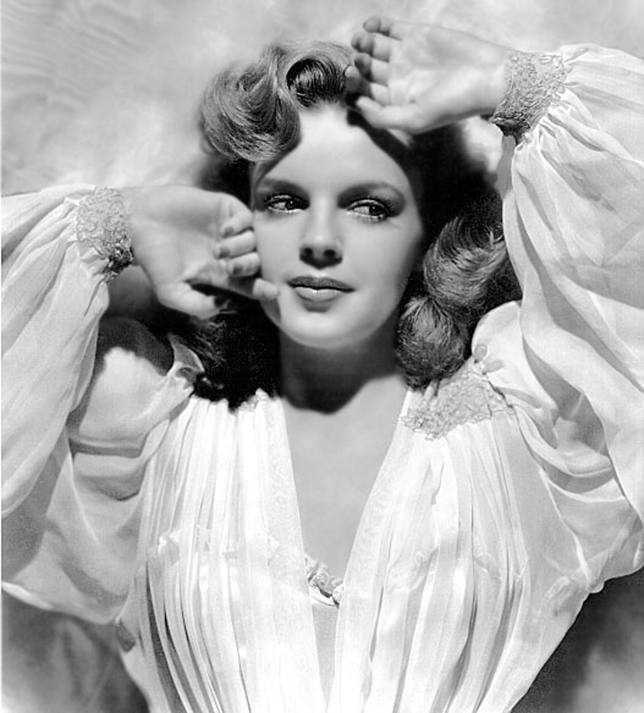 Judy Garland in 1942 | Quelle: Getty Images