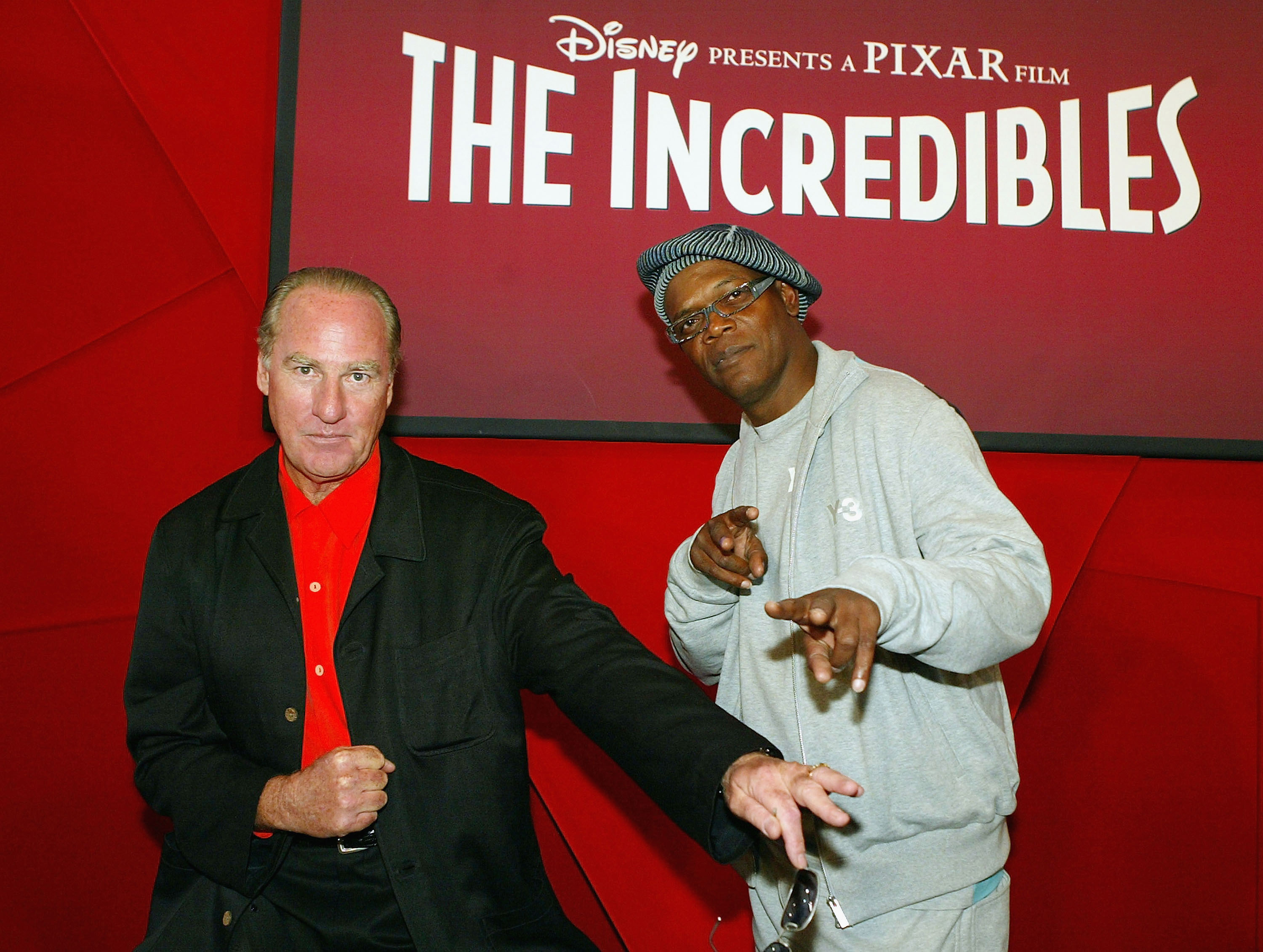 Craig T. Nelson und Samuel L. Jackson bei der Premiere von "Die Unglaublichen", 2004 | Quelle: Getty Images
