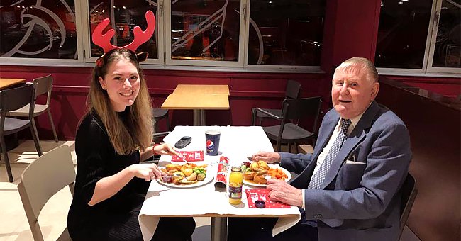 Ellie Walker und Edwin Holmes bei einem festlichen Abendessen. | Quelle: Facebook.com/expertisehomecare