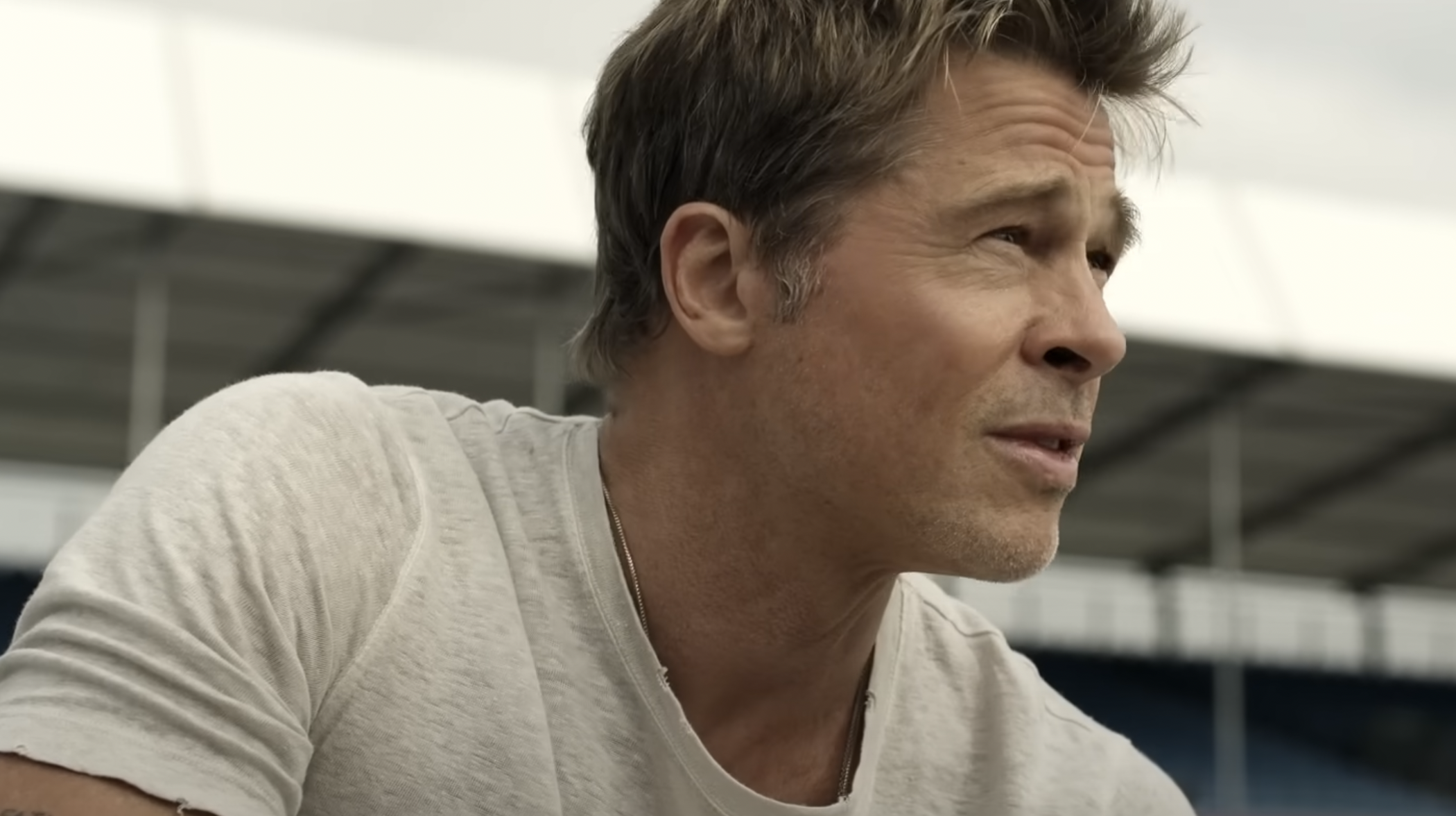 Brad Pitt im Trailer zu "F1" | Quelle: YouTube/ Warner Bros. UK &amp; Irland