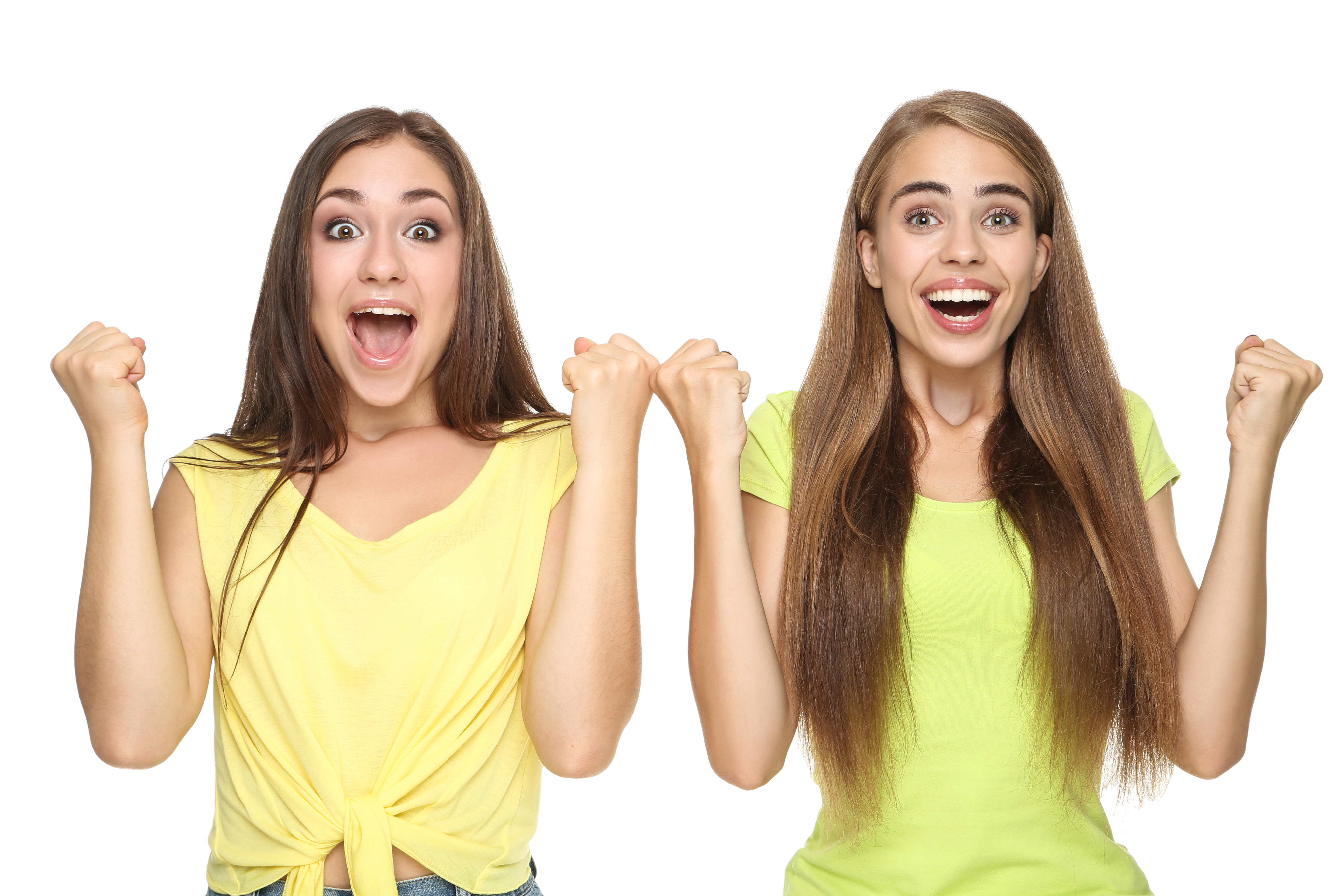Zwei Mädchen, die sich freuen | Quelle: Shutterstock