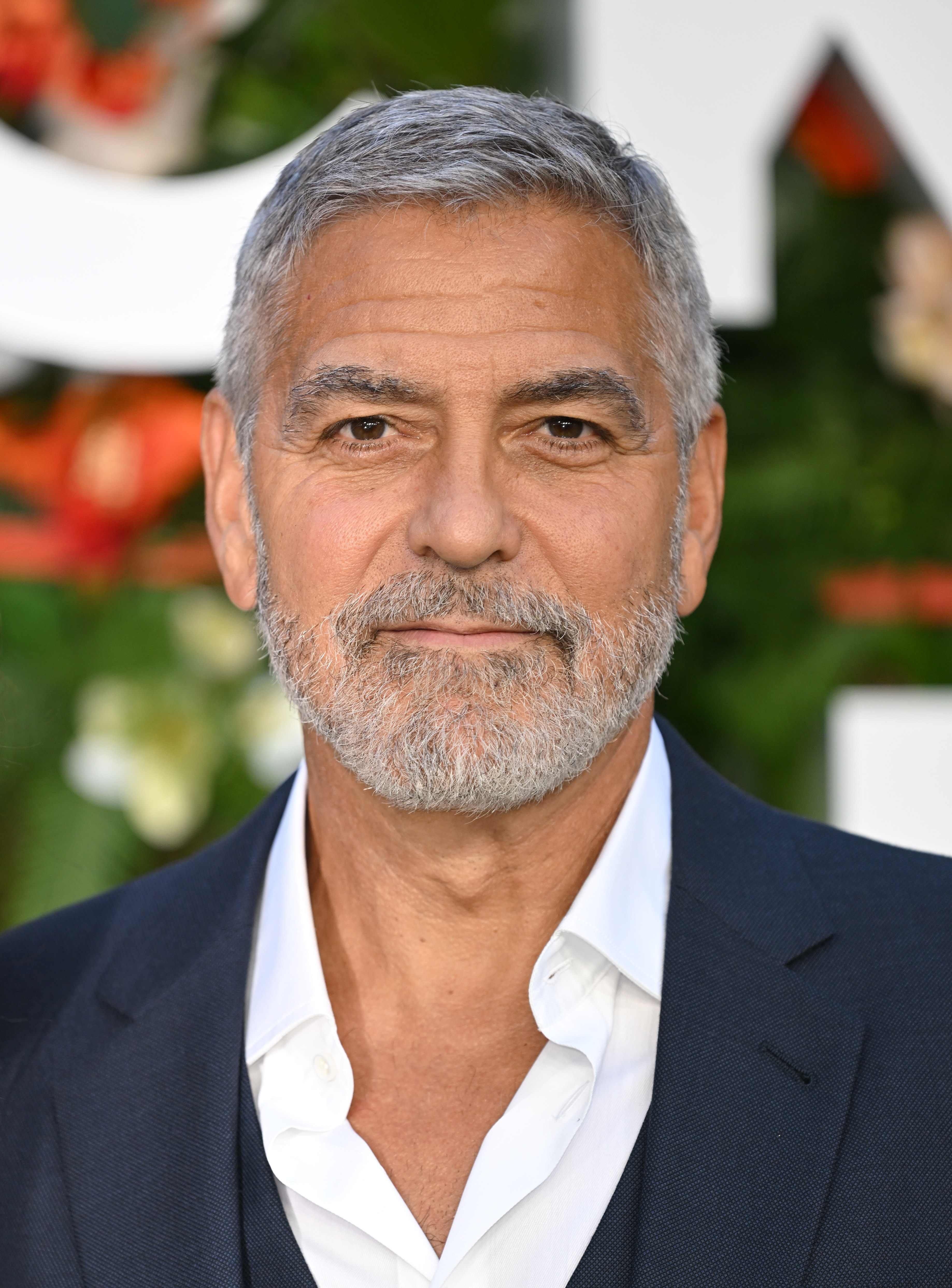 George Clooney besucht die Weltpremiere von "Ticket To Paradise" im Odeon Luxe Leicester Square am 7. September 2022 in London, England. | Quelle: Getty Images