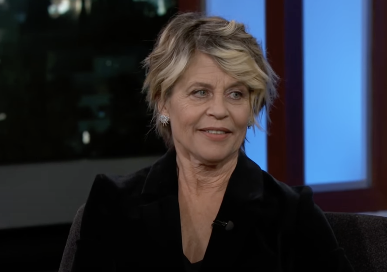 Linda Hamilton bei "Jimmy Kimmel Live" im Jahr 2019. | Quelle: YouTube/Jimmy Kimmel Live